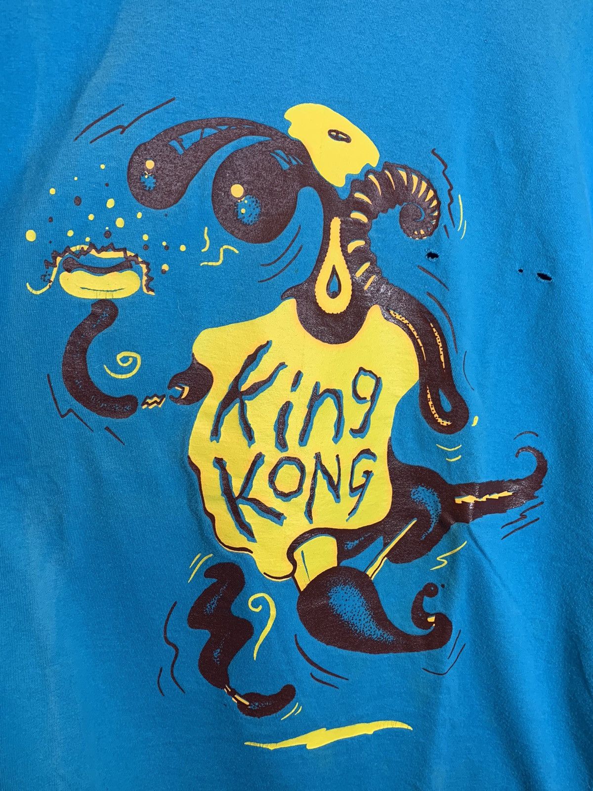 Band Tees *RARE* Vintage 90’s King Kong Hot Dog Eating Monster T-Shirt Size US L / EU 52-54 / 3 - 2 Thumbnail