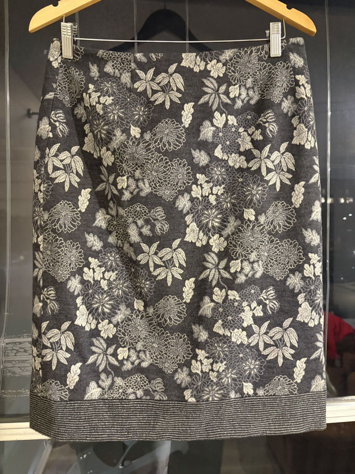 Bill Blass Bill Blass Floral Jacquard Skirt Size 34" / US 12 / IT 48 - 4 Thumbnail