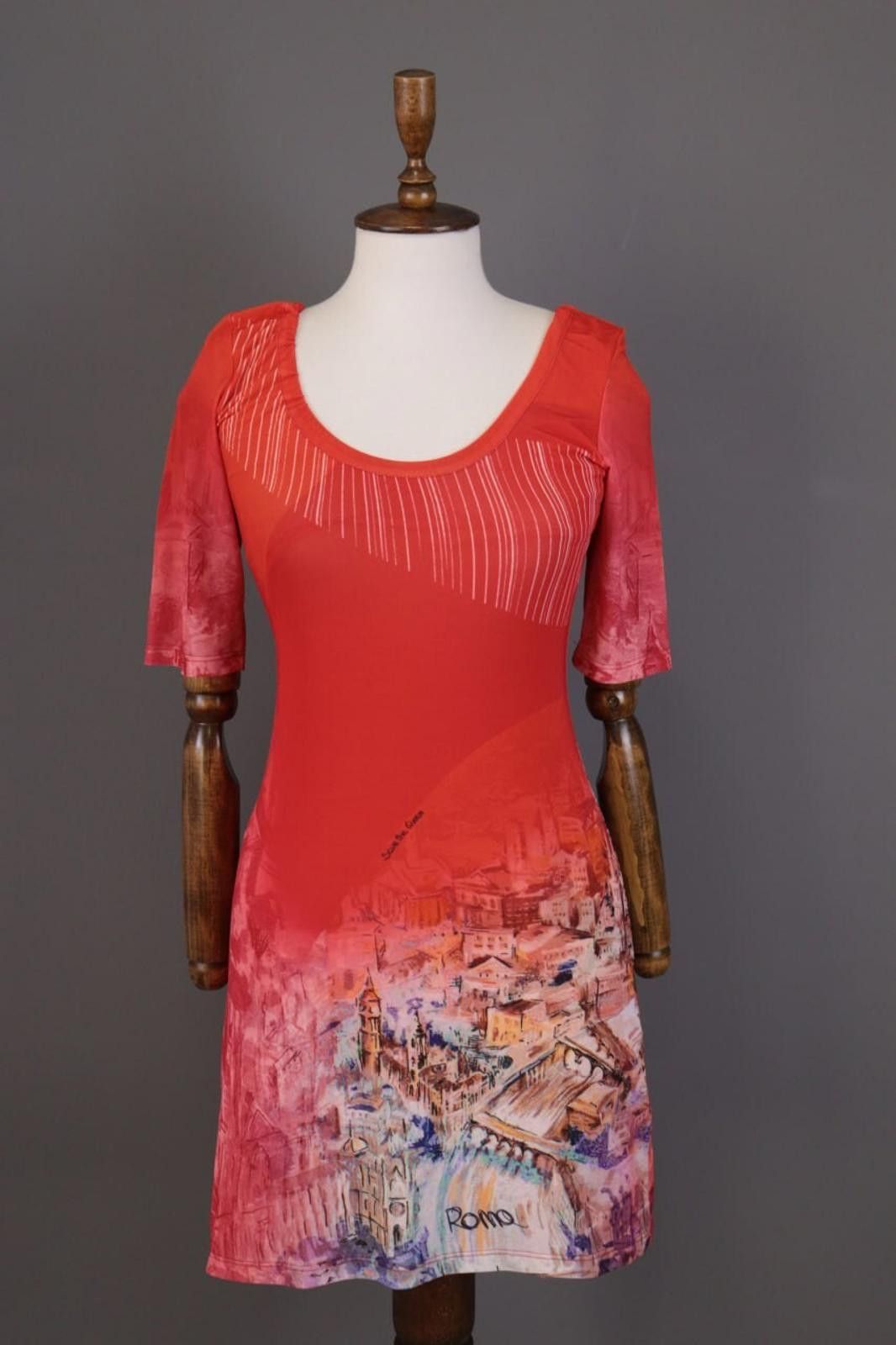 Designer Save The Queen Red Abstract Stretch Short Dress Size S Size S / US 4 / IT 40 - 1 Thumbnail
