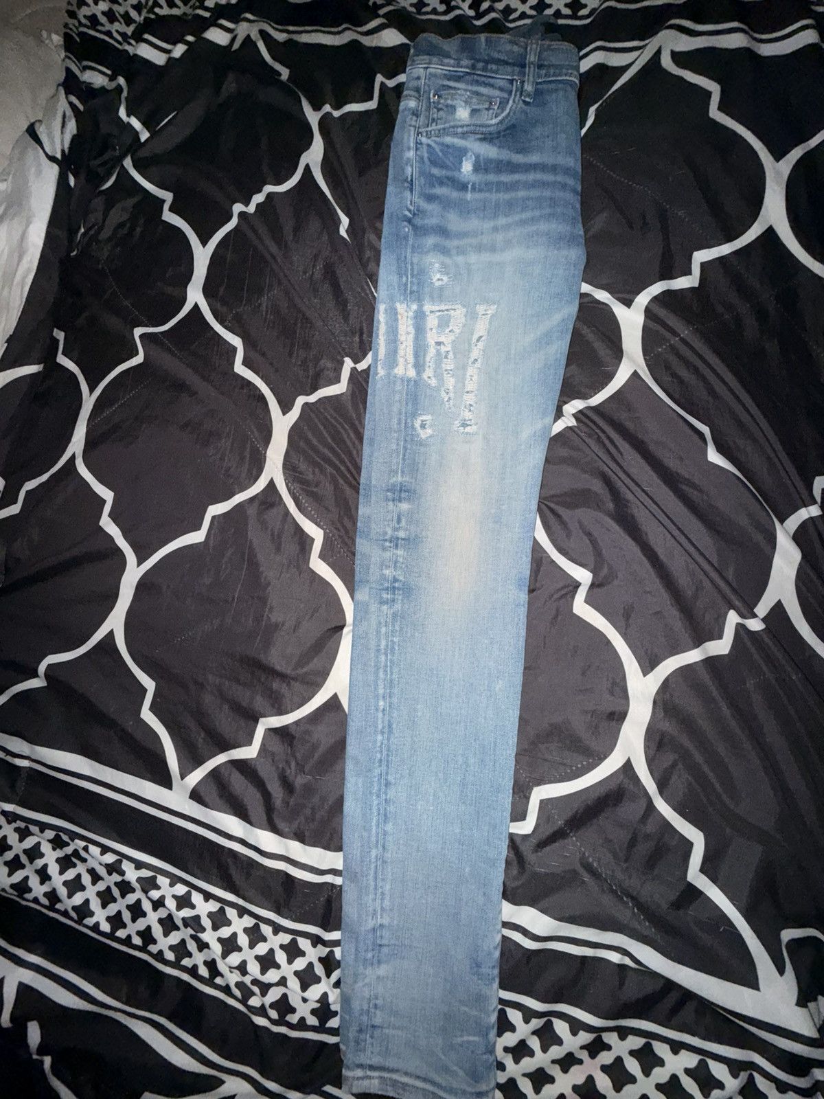 Amiri 🔥 Amiri logo jeans 🔥 Size US 31 - 2 Thumbnail