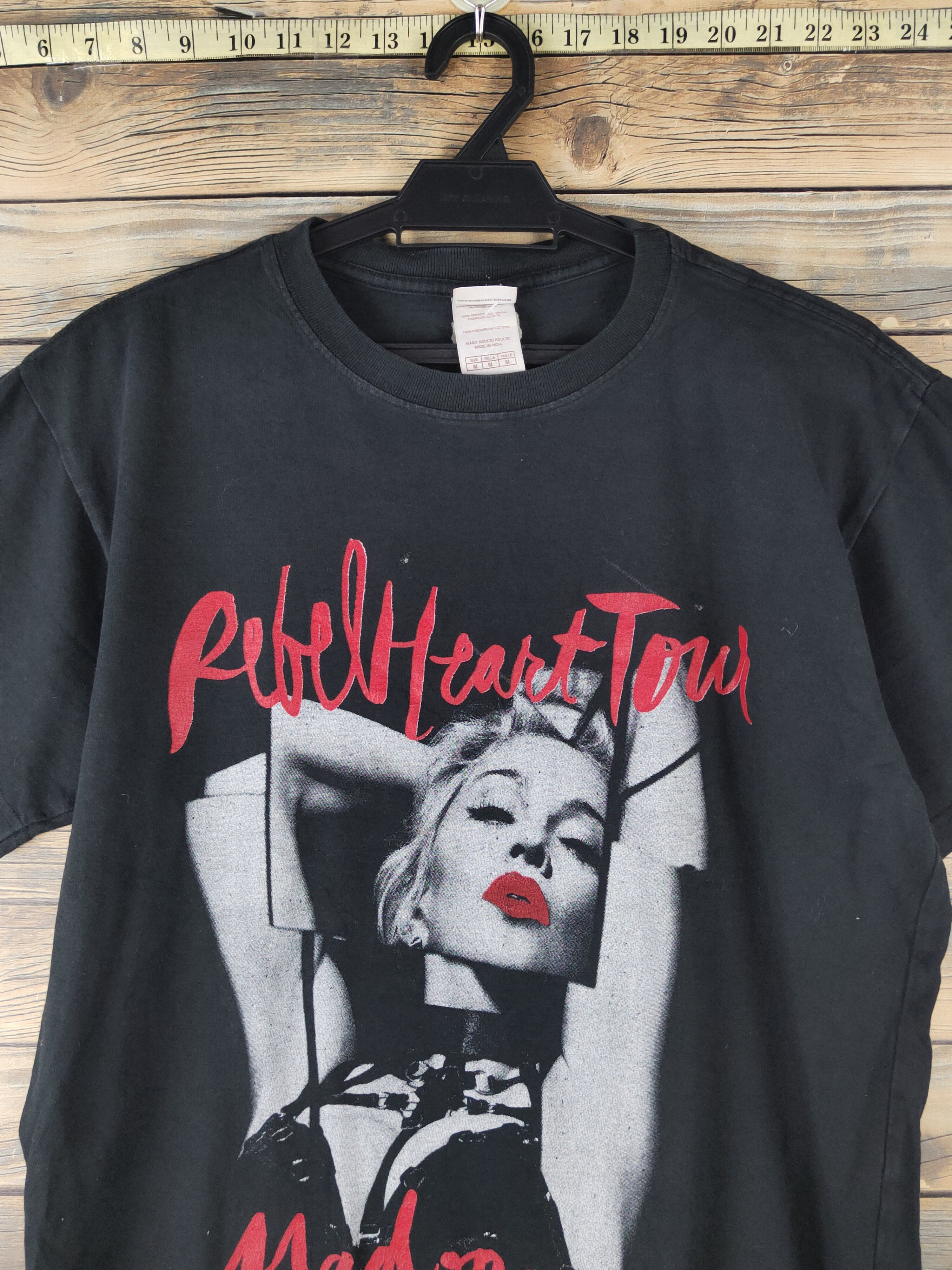 Band Tees DL Madonna tour band tee Short Sleeve T-shirt #2139 Size US M / EU 48-50 / 2 - 2 Thumbnail