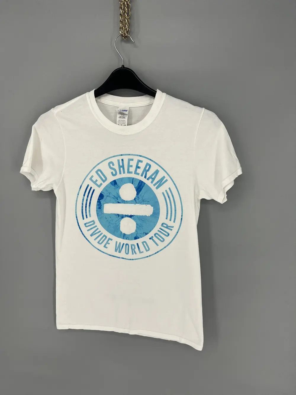 Vintage Vintage Y2K Ed Sheeran Divide World Tour T-Shirt S Size Size US S / EU 44-46 / 1 - 3 Thumbnail