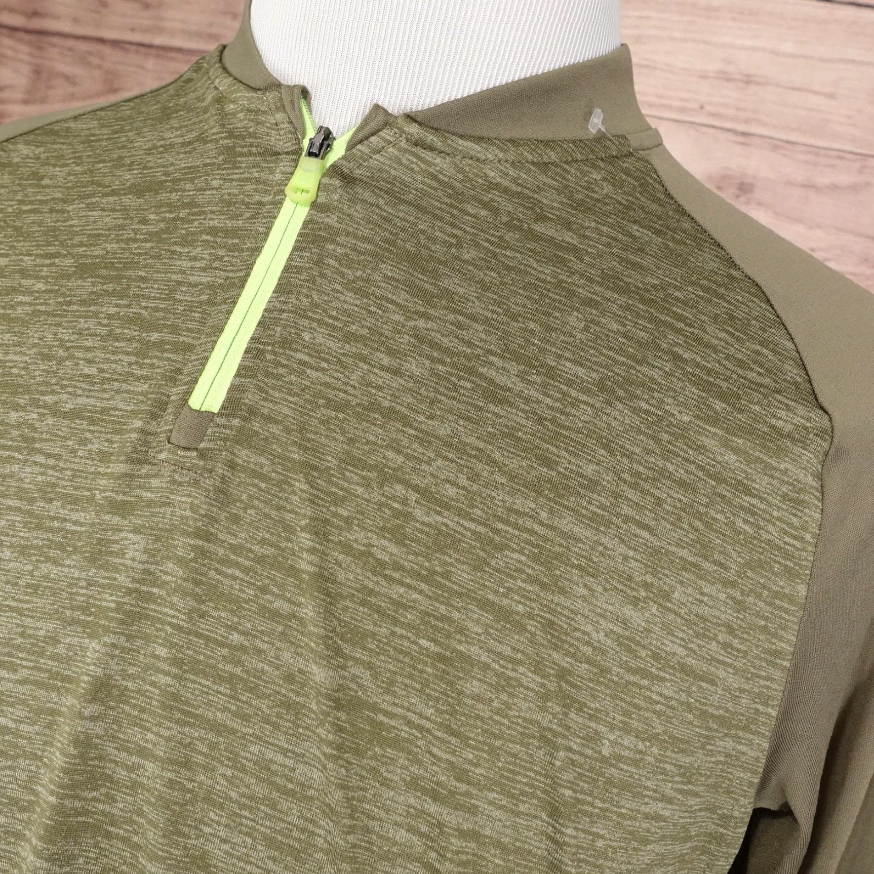 Under Armour Under Armour Pullover Mens M Green 1/4 Zip Long Sleeve Lightweight Athletic Shirt Size US M / EU 48-50 / 2 - 2 Thumbnail