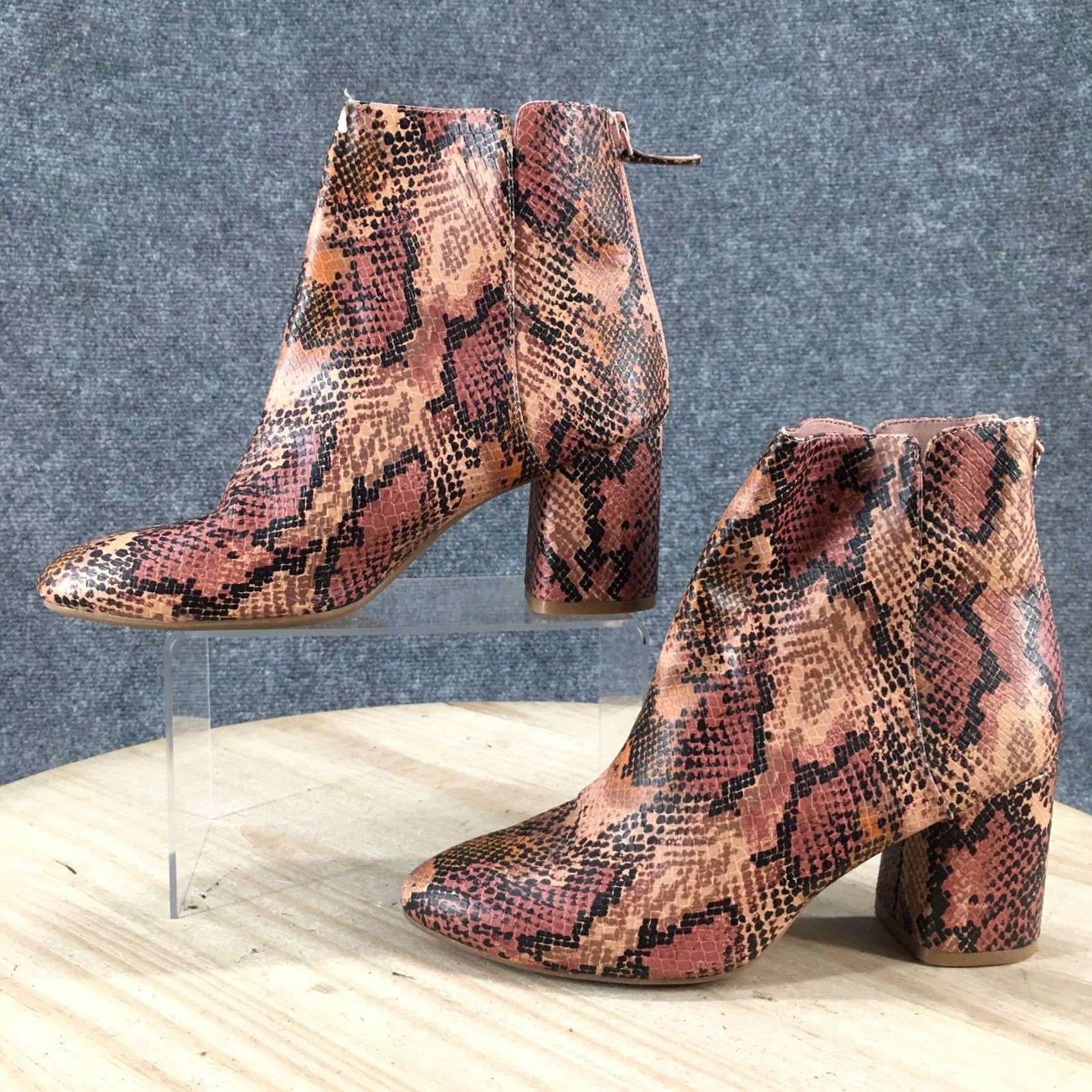 Old Navy Old Navy Booties Womens 7 Animal Print Brown Leather Back Zip Boot Heels Size US 7 / IT 37 - 2 Thumbnail