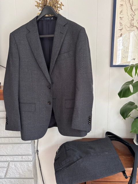Suitsupply Mid Grey Napoli Suit (never worn/perfect) - 38