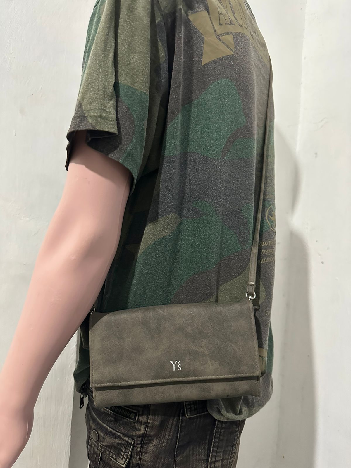 Y's × Yohji Yamamoto Y's Yohji Yamamoto Crossbody Clutch Bag Lots Slot/pocket Size ONE SIZE - 1 Thumbnail