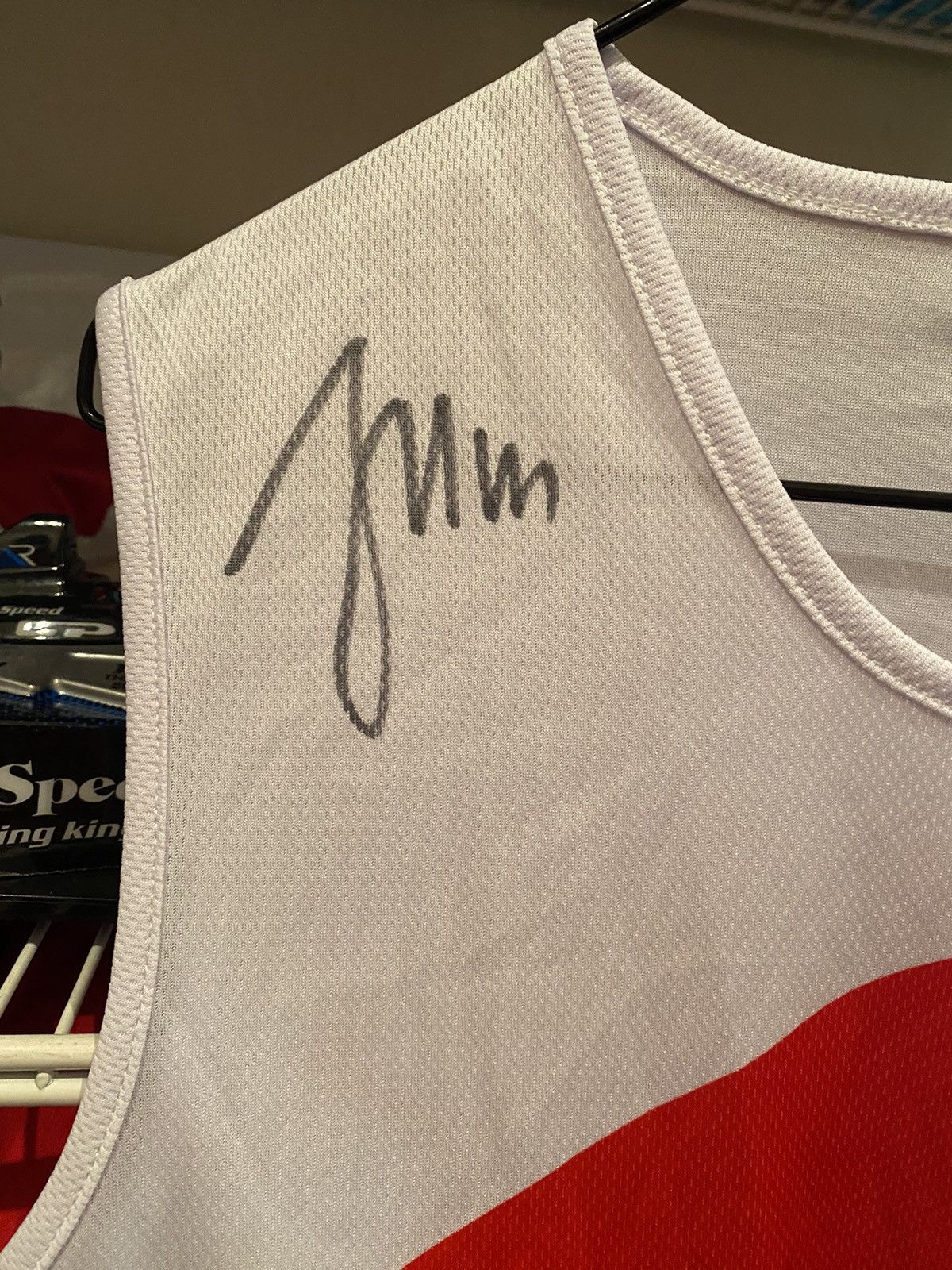 Other Jersey jr.nba hernangomez signed good condition Size US M / EU 48-50 / 2 - 3 Thumbnail