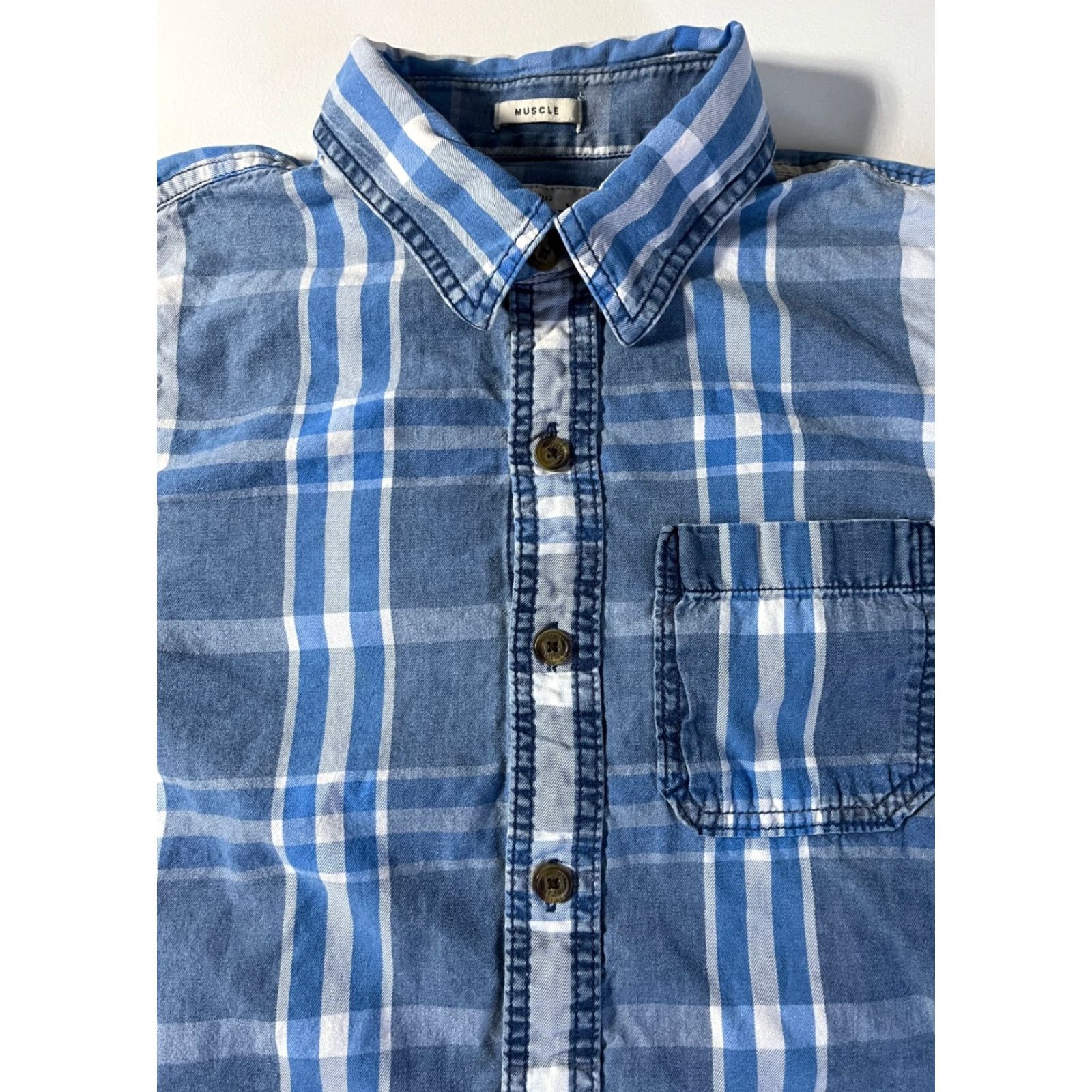 Abercrombie & Fitch VINTAGE Abercrombie & Fitch Button-Up Plaid Shirt Muscle Fit Sz M Mens Shirt Blue Size US M / EU 48-50 / 2 - 6 Thumbnail