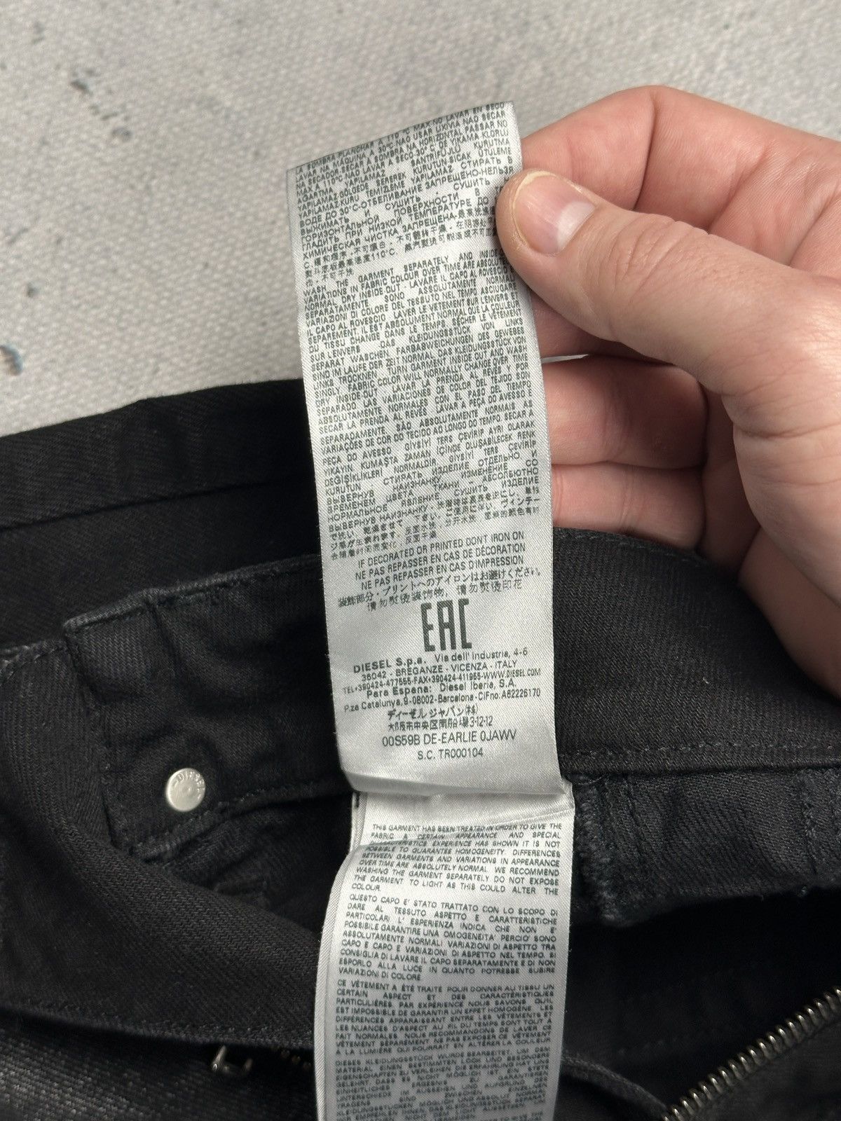 Diesel Diesel Industry Moto Coated Panel Zip Jeans Black Raw Hem Size 27" / US 4 / IT 40 - 20 Thumbnail