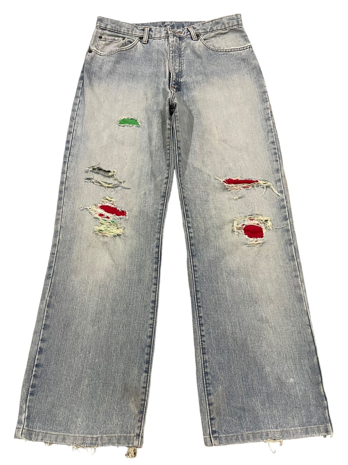 image of Avant Garde x Distressed Denim Vintage Wrangler Blue Wash Distressed Baggy Jeans, Men's (Size 31)