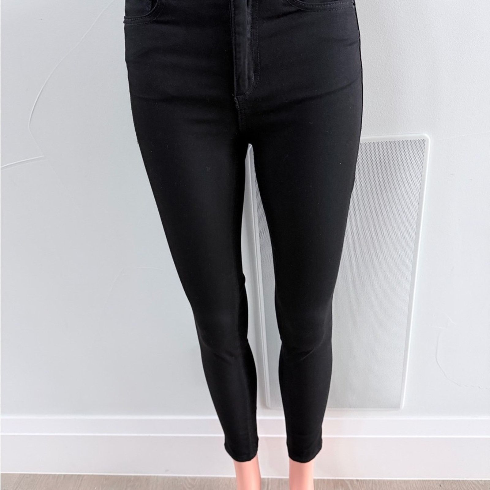 Other New Y2K Classic Black High Rise Skinny Pants. Size 24 Size 24" / US 00 / IT 34 - 2 Thumbnail