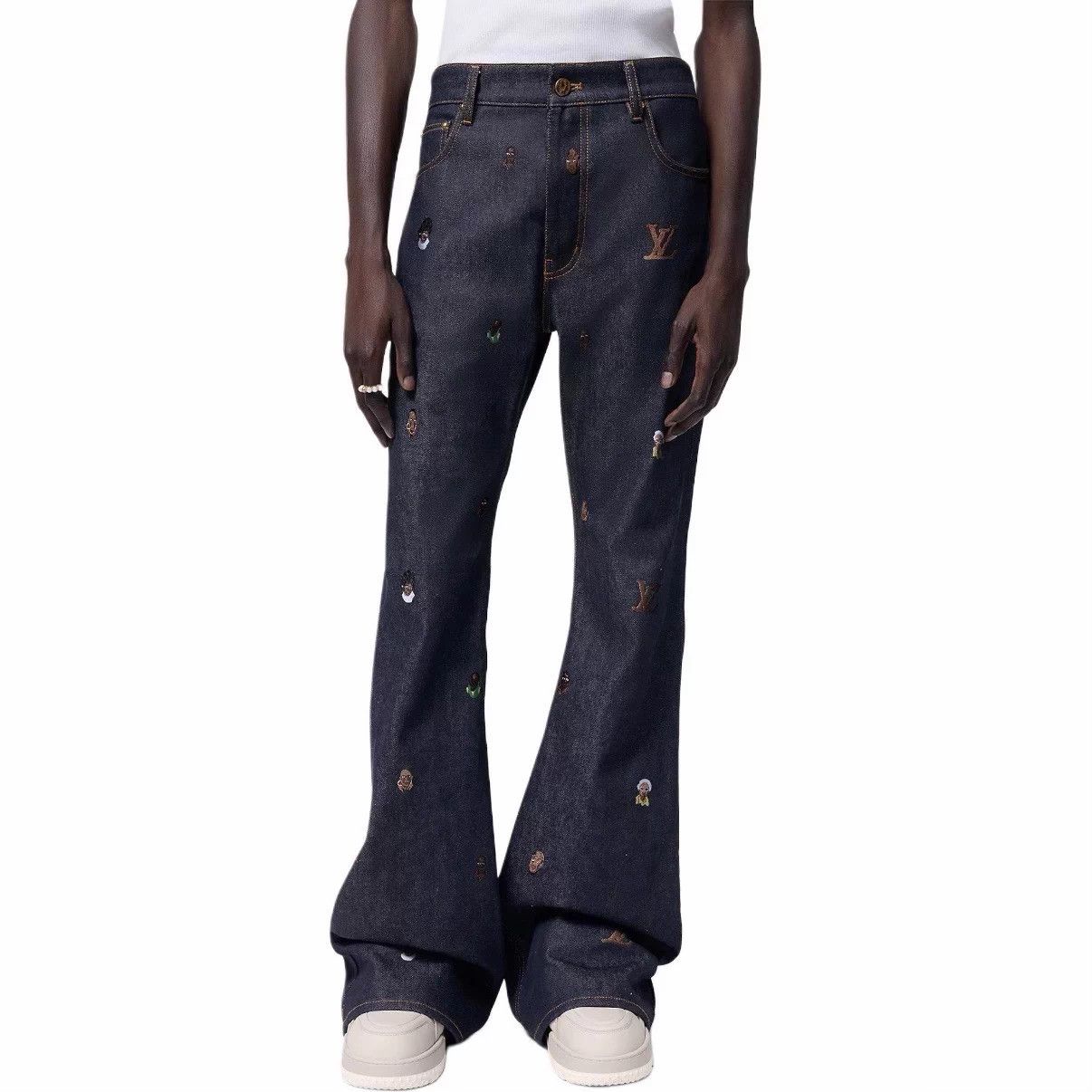 Louis Vuitton LV x Pharrell SS24 Embroidered Pearl Button Flare Jeans 33 Size US 33 - 8 Thumbnail