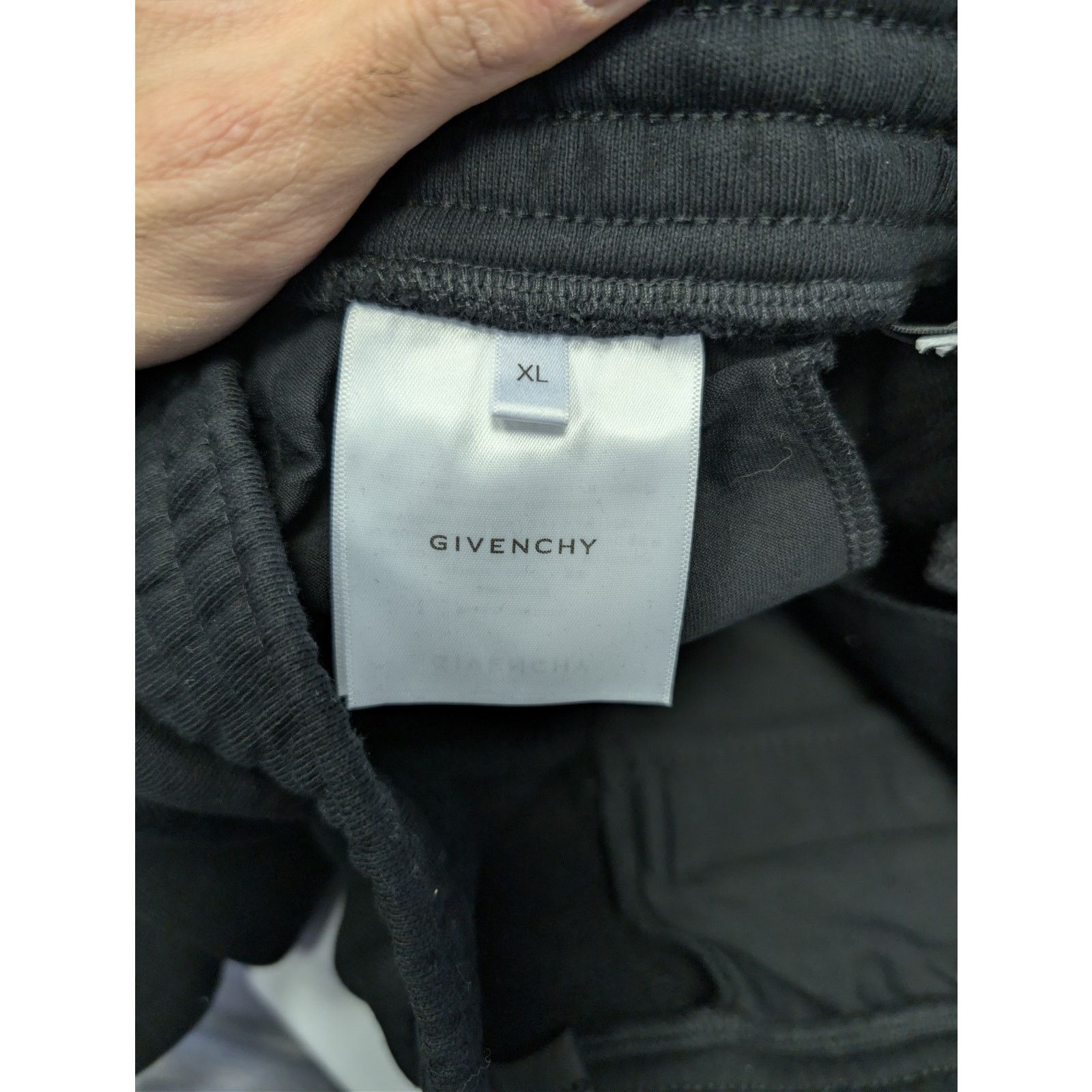 Givenchy o1rshd1 Hug Me Jogging Sweatpants / Trousers in Black Size US XL / EU 56 / 4 - 18 Thumbnail