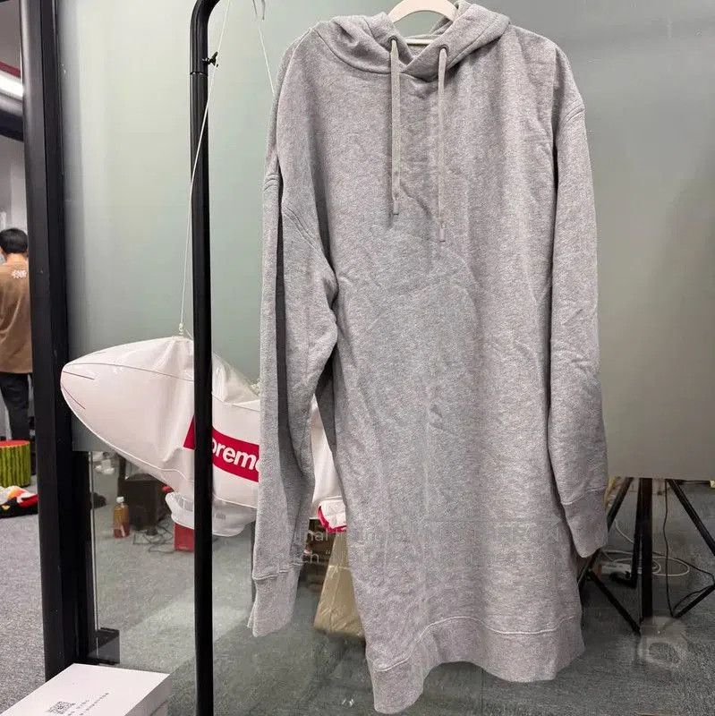 Maison Margiela Gray Pullover Hoodie for Women .