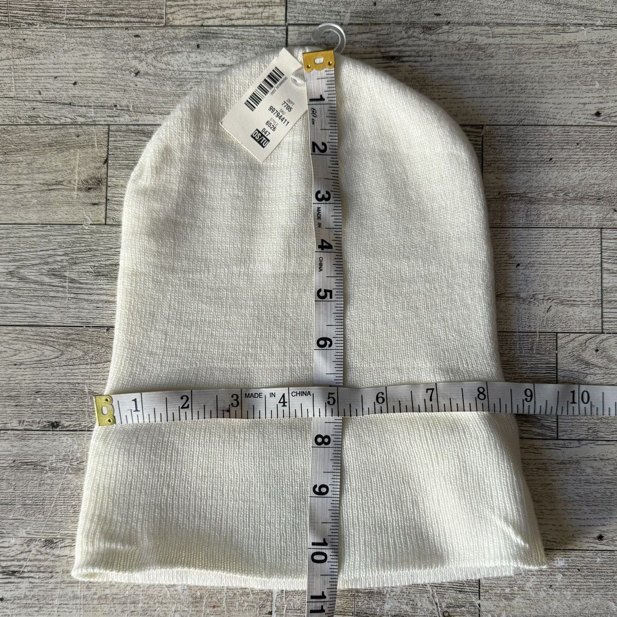 Aeropostale Upcycled, Neon Boo Bear, Knitted Ivory Beanie, Unisex Size ONE SIZE - 7 Thumbnail