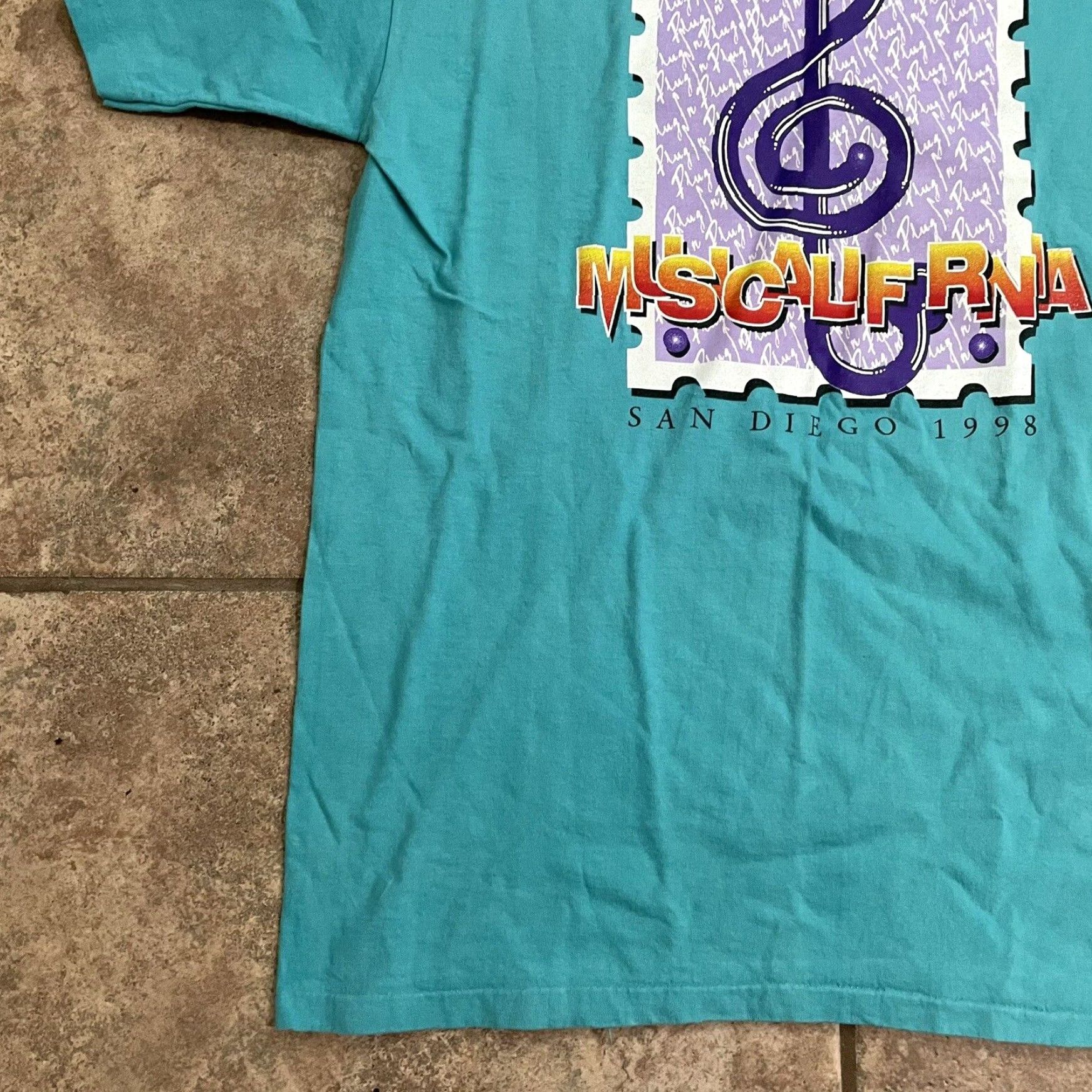Vintage VINTAGE Oneita Musicalifrnia Graphic T-Shirt Mens Large Blue Single Stitch Size US L / EU 52-54 / 3 - 3 Thumbnail