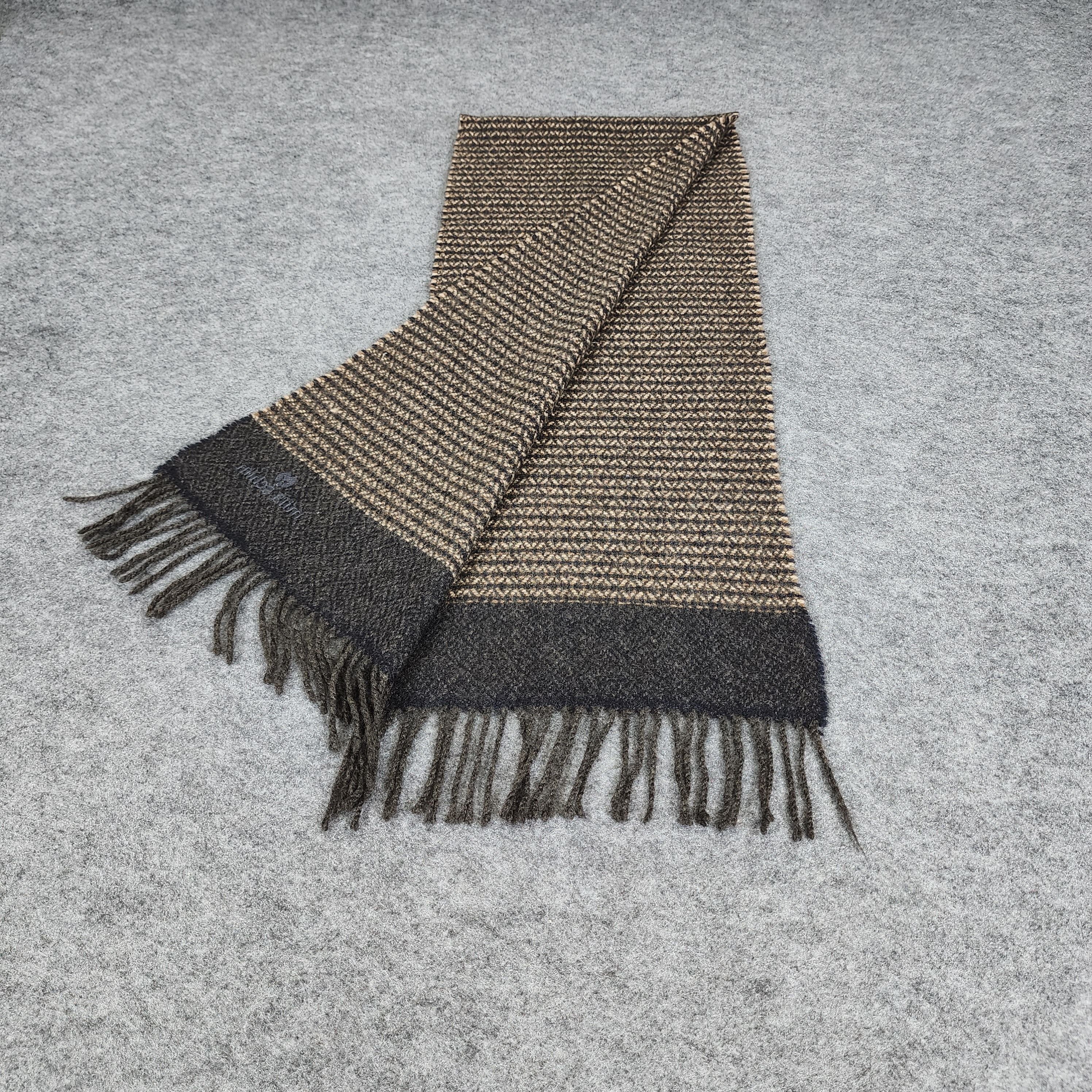 Mila Schon × Vintage Mila Schon Scarf # Muffler # Neckwear # D066 Size ONE SIZE - 3 Thumbnail