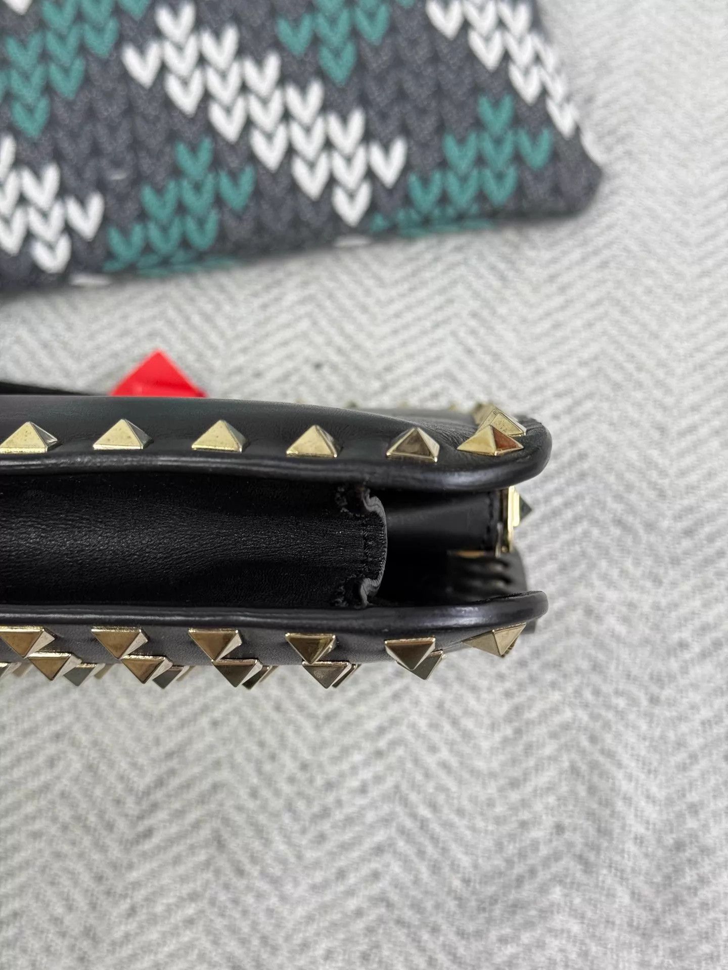 Valentino Valentino Black Rivet Handbag w/ Dust Bag Size ONE SIZE - 5 Thumbnail