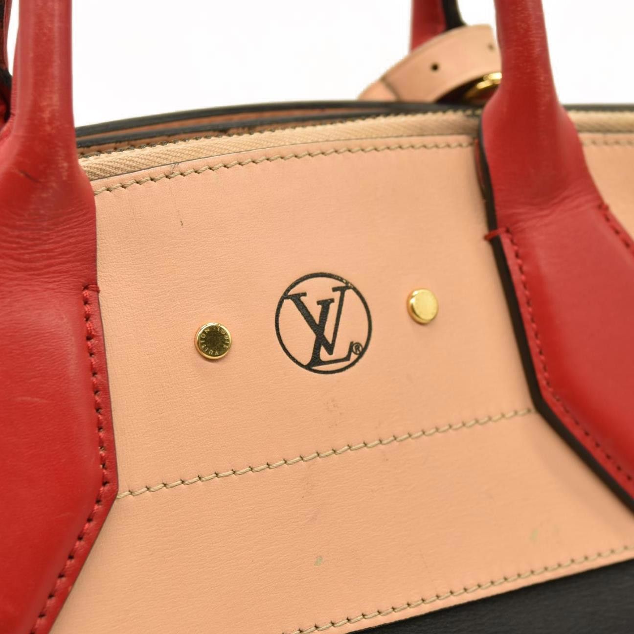Louis Vuitton LOUIS VUITTON City Steamer MM City Steamer Handbag Noir Size ONE SIZE - 6 Thumbnail