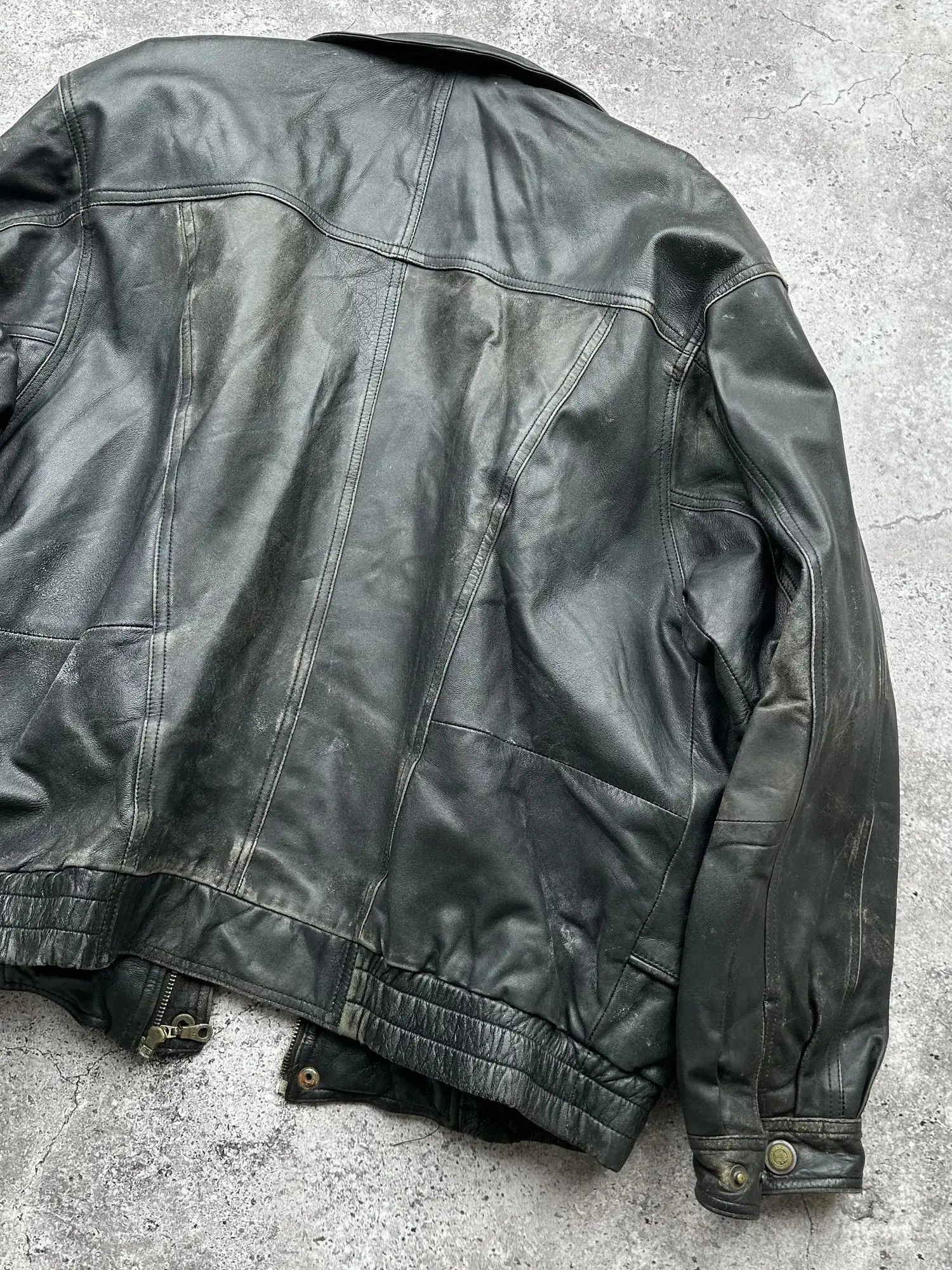Vintage Vintage Faded Leather Jacket C555(V230) Size US XL / EU 56 / 4 - 13 Thumbnail