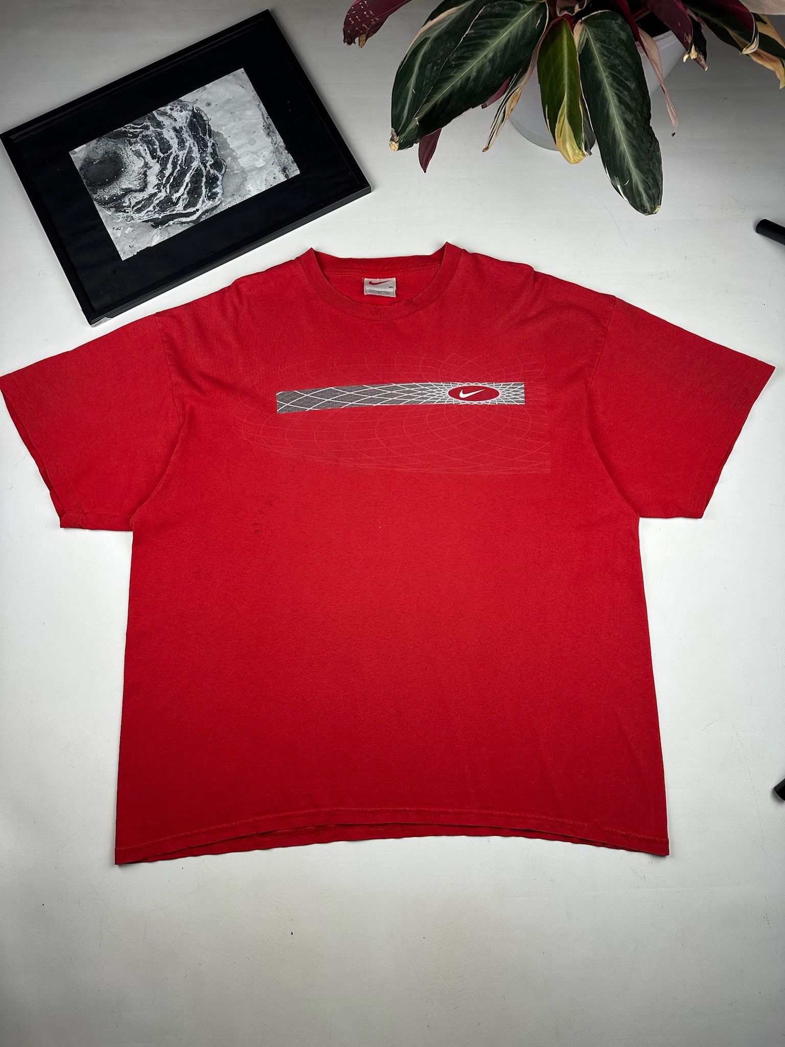 Nike Nike TN vintage T-shirt Y2K acid print art Size US XL / EU 56 / 4 - 1 Thumbnail