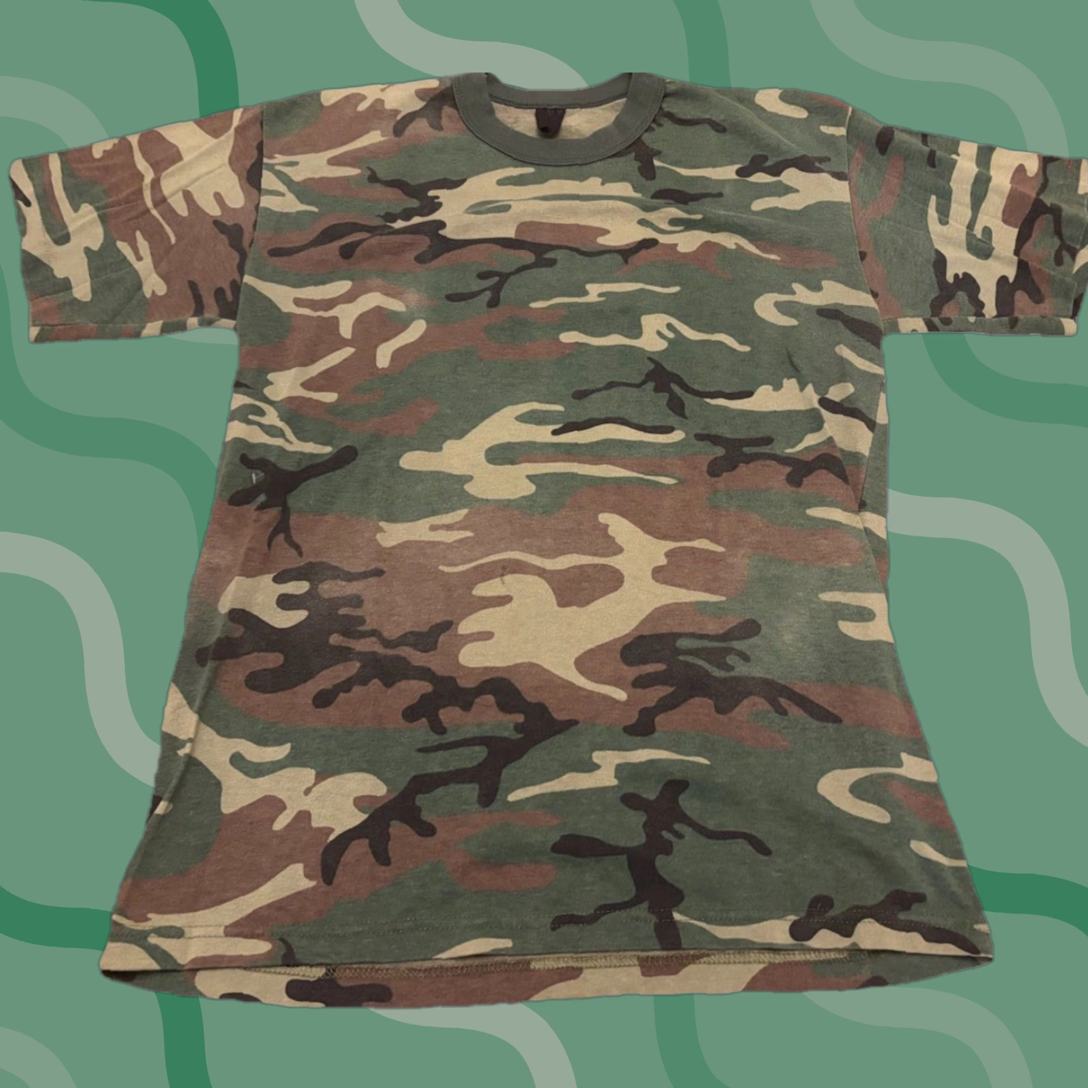 Vintage VINTAGE 90s Single Stitch Woodland Camo Ringer Tee Mens M Military J3 Shirt Size ONE SIZE - 1 Thumbnail