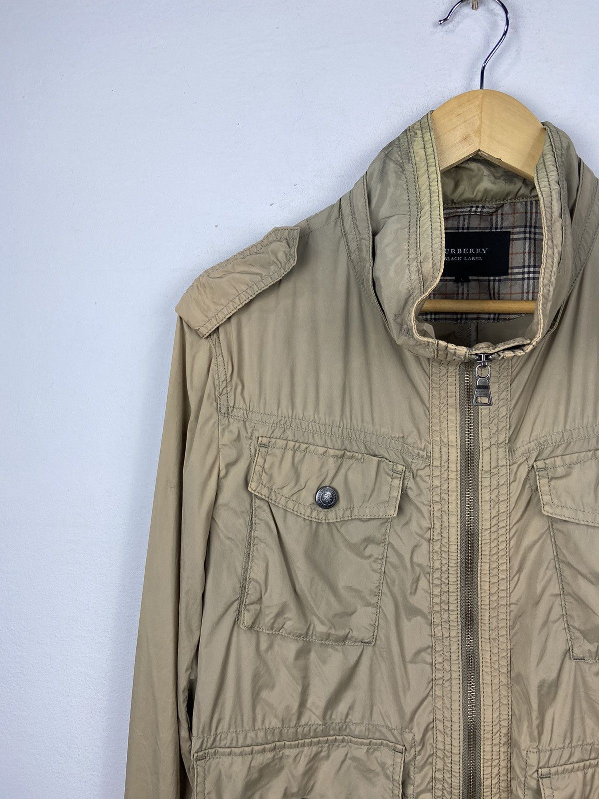 Burberry Burberry Multi Pocket Jacket Size M / US 6-8 / IT 42-44 - 3 Thumbnail