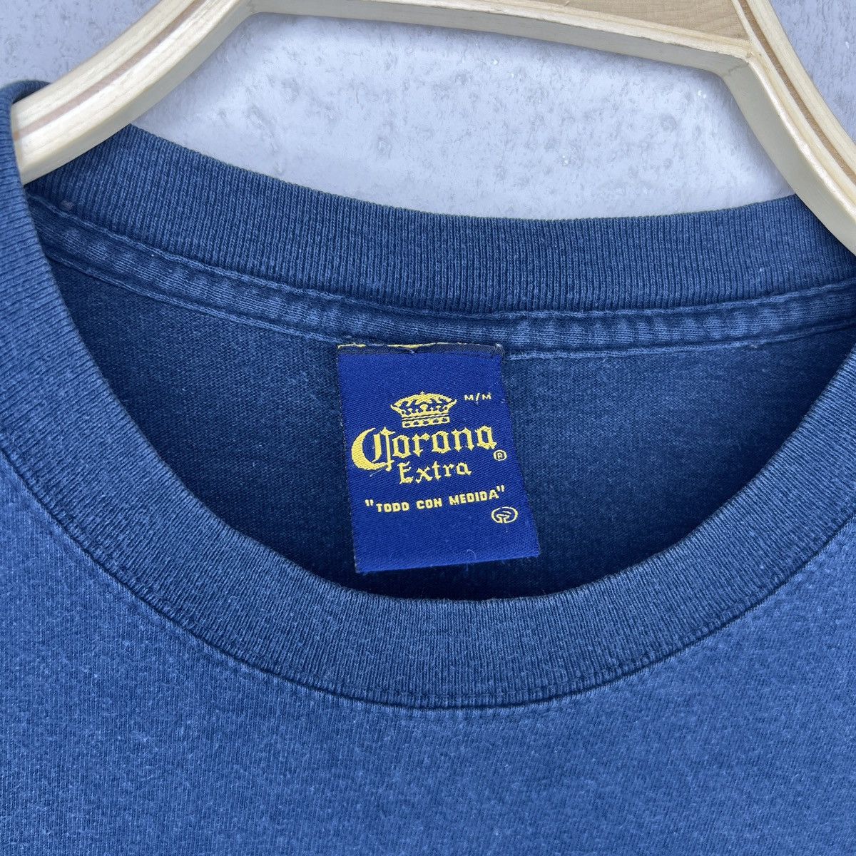 Vintage Vintage 90s Corona Extra Tshirt Tee Tudo Con Medida Size US M / EU 48-50 / 2 - 6 Thumbnail