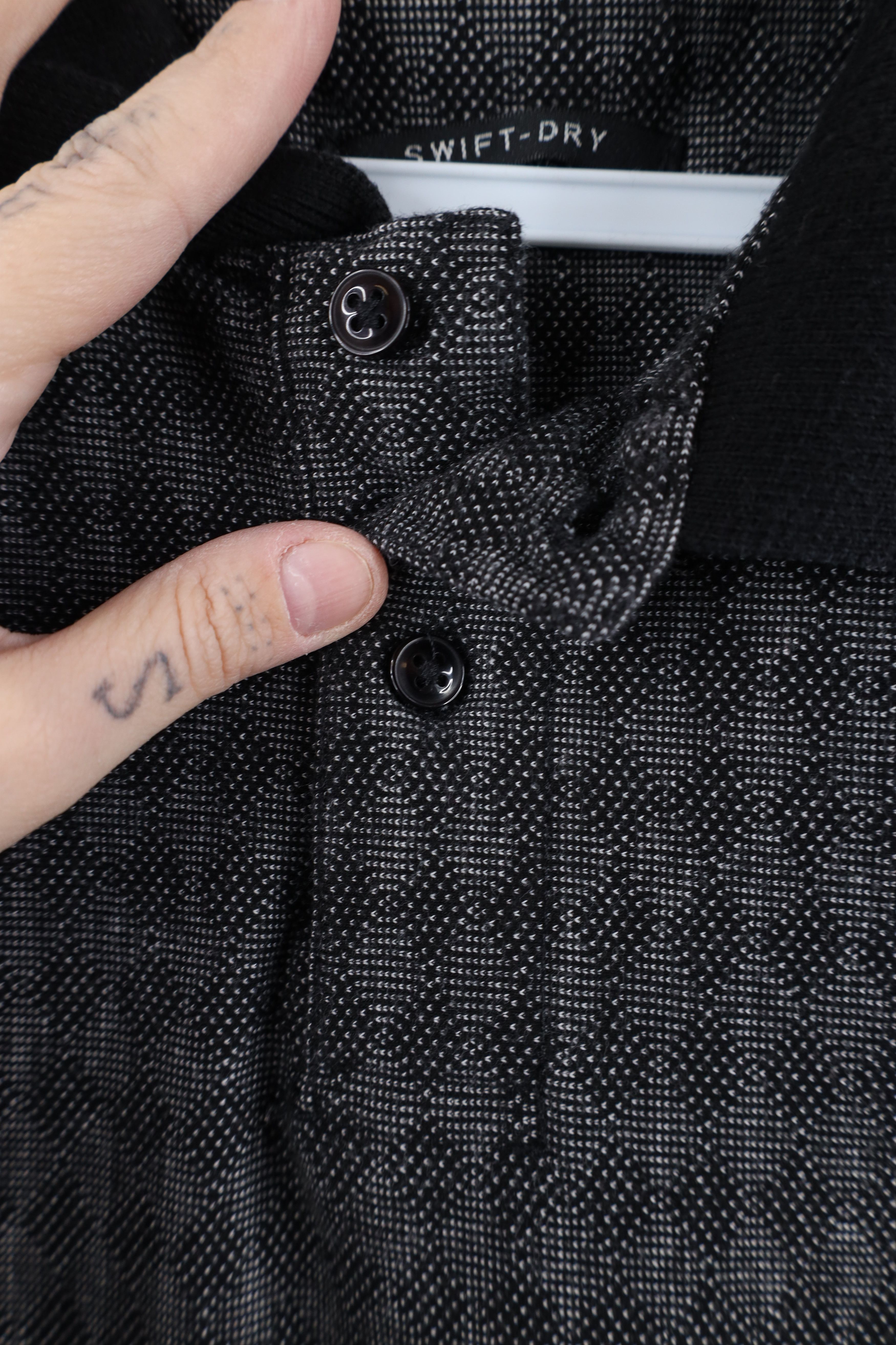 Vintage Vintage Streetwear Diamond Collared Golf Polo Shirt Black Size US L / EU 52-54 / 3 - 6 Thumbnail