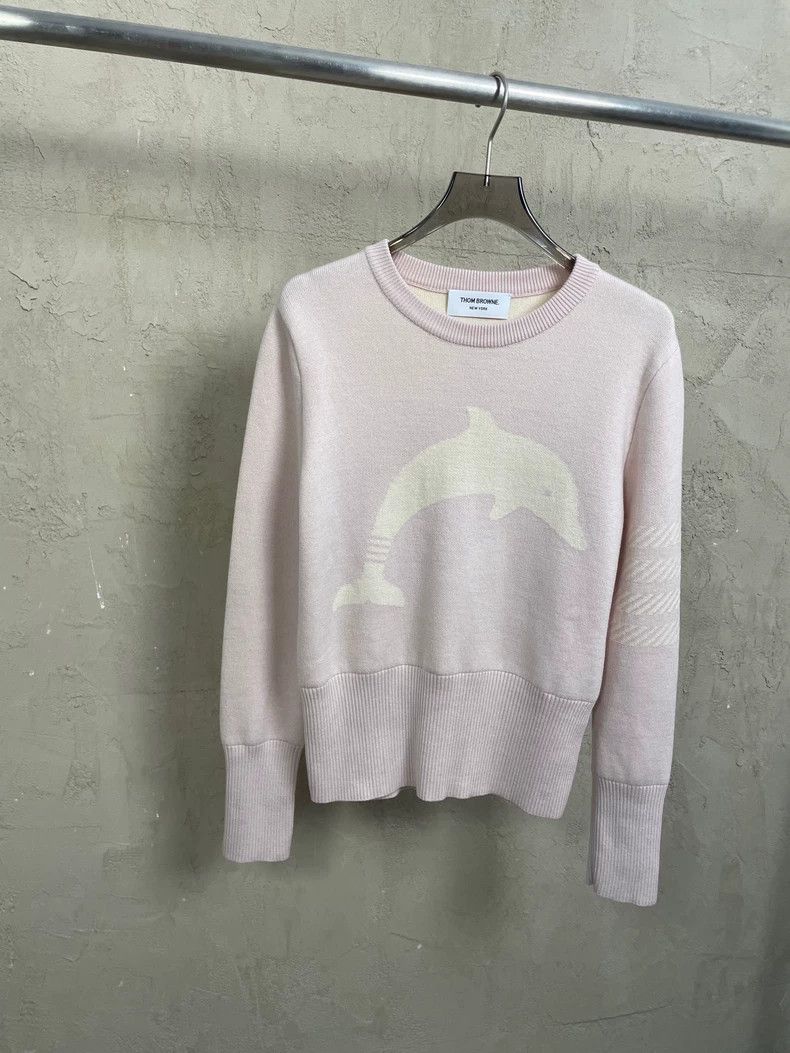 Thom Browne Thom Browne Light pink dolphin wool round neck sweater Size S / US 4 / IT 40 - 2 Thumbnail