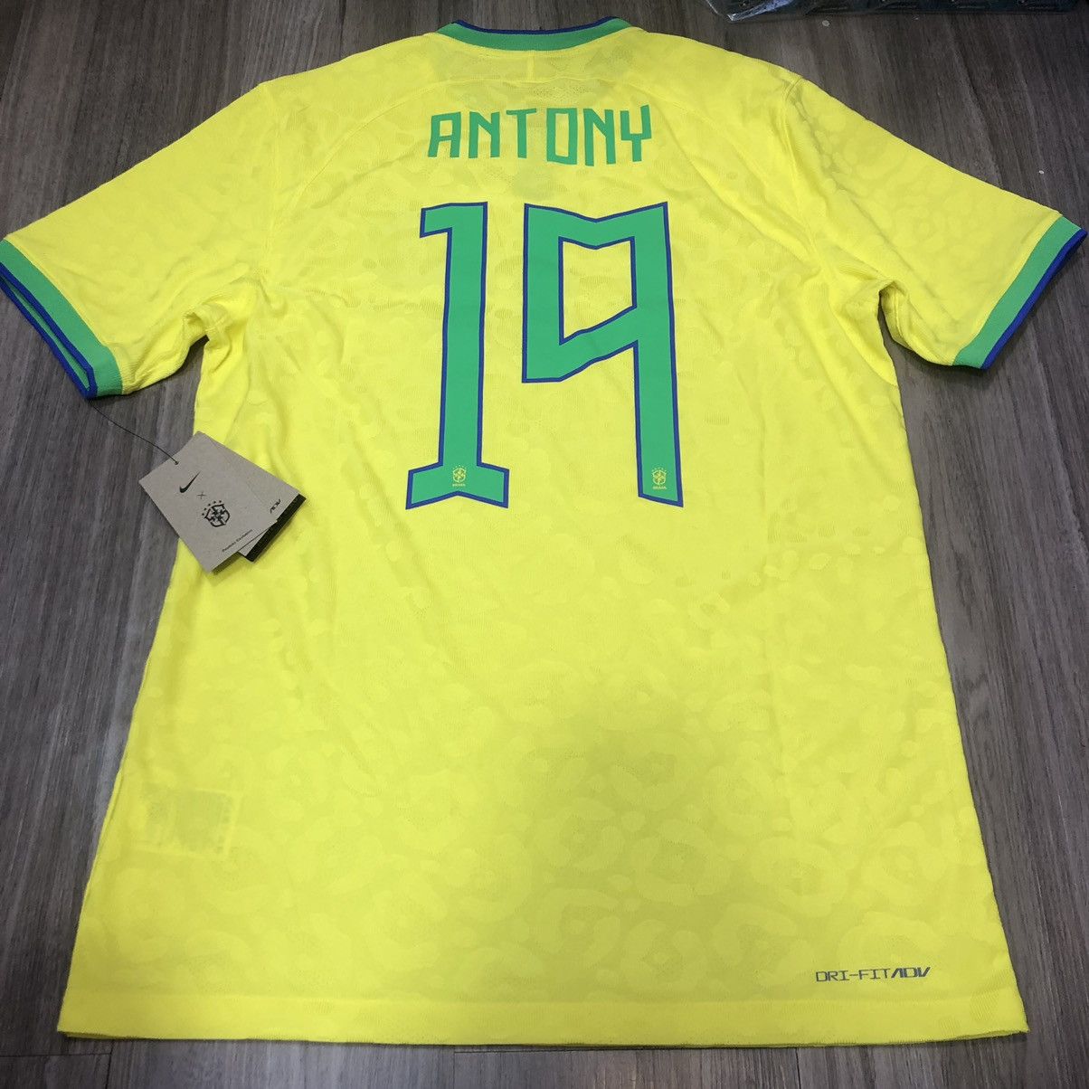 Nike Brazil World Cup 2022 player issue shirt #19 Antony (Bnwt) Size US M / EU 48-50 / 2 - 2 Thumbnail