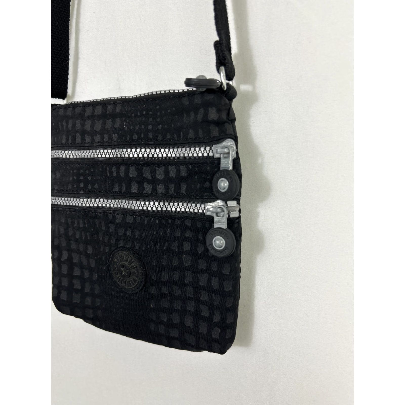 Vintage Kipling Keiko Crossbody Handbag Purse Mini Black Gray Spotted Nylon Classic Womens Adjustable Strap 8.25 9 0.75 7.5x7x1.5 Size ONE SIZE - 3 Thumbnail