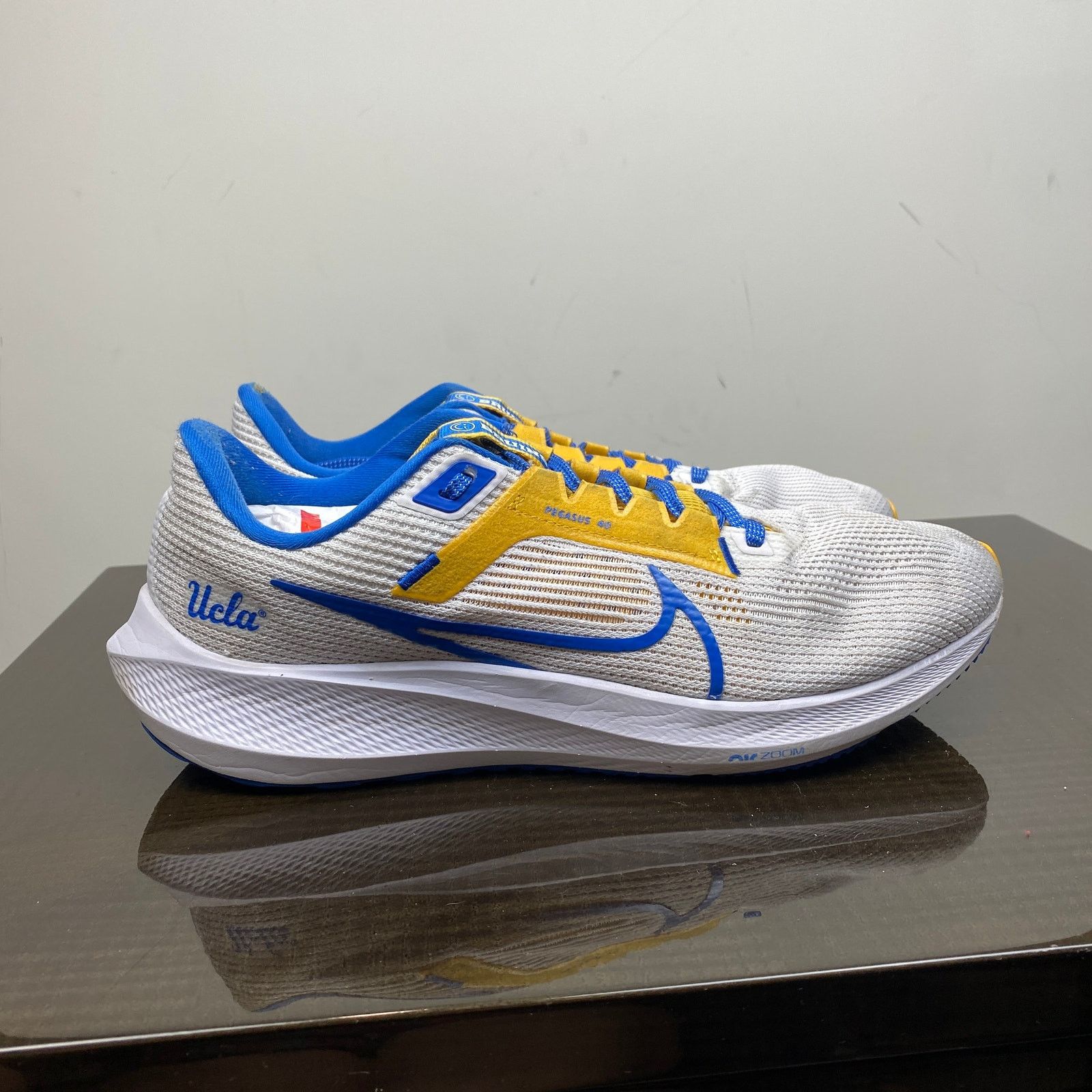 Nike Nike Pegasus 40 UCLA Road Running Sneakers Shoes Men's 11 Size US 11 / EU 44 - 3 Thumbnail