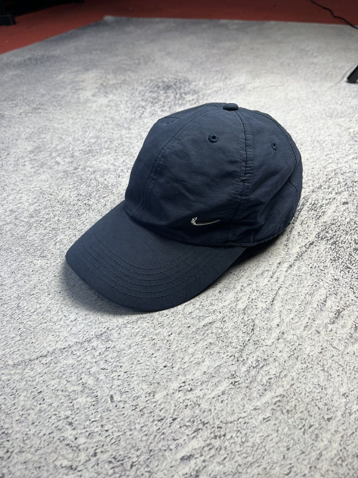 Nike Vintage Nike Cap Metal Swoosh Y2K Style Streetwear Size ONE SIZE - 1 Thumbnail