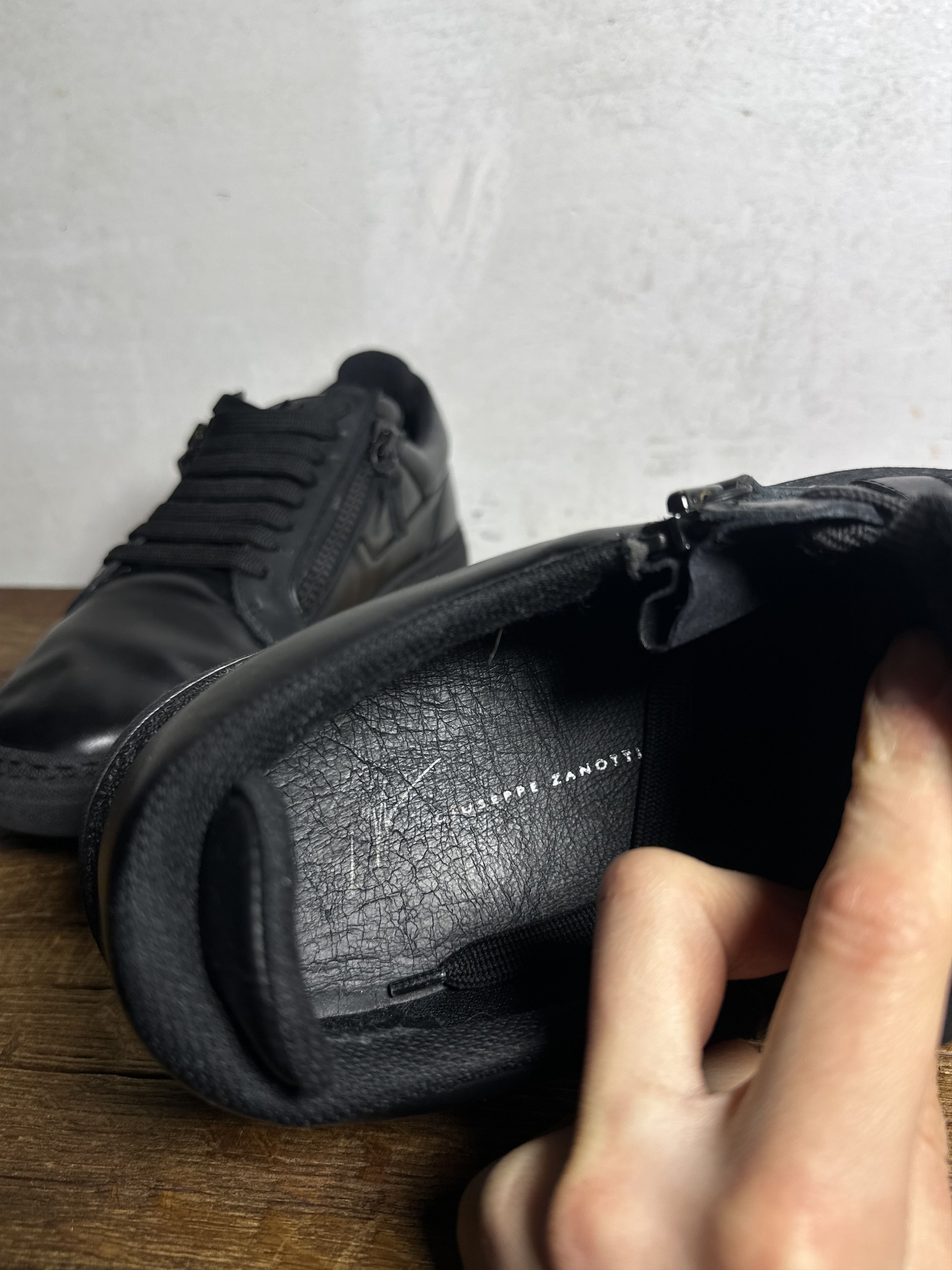 Giuseppe Zanotti Giuseppe Zanotti GZ94 double-zip low-top Sneakers Size US 12 / EU 45 - 11 Thumbnail