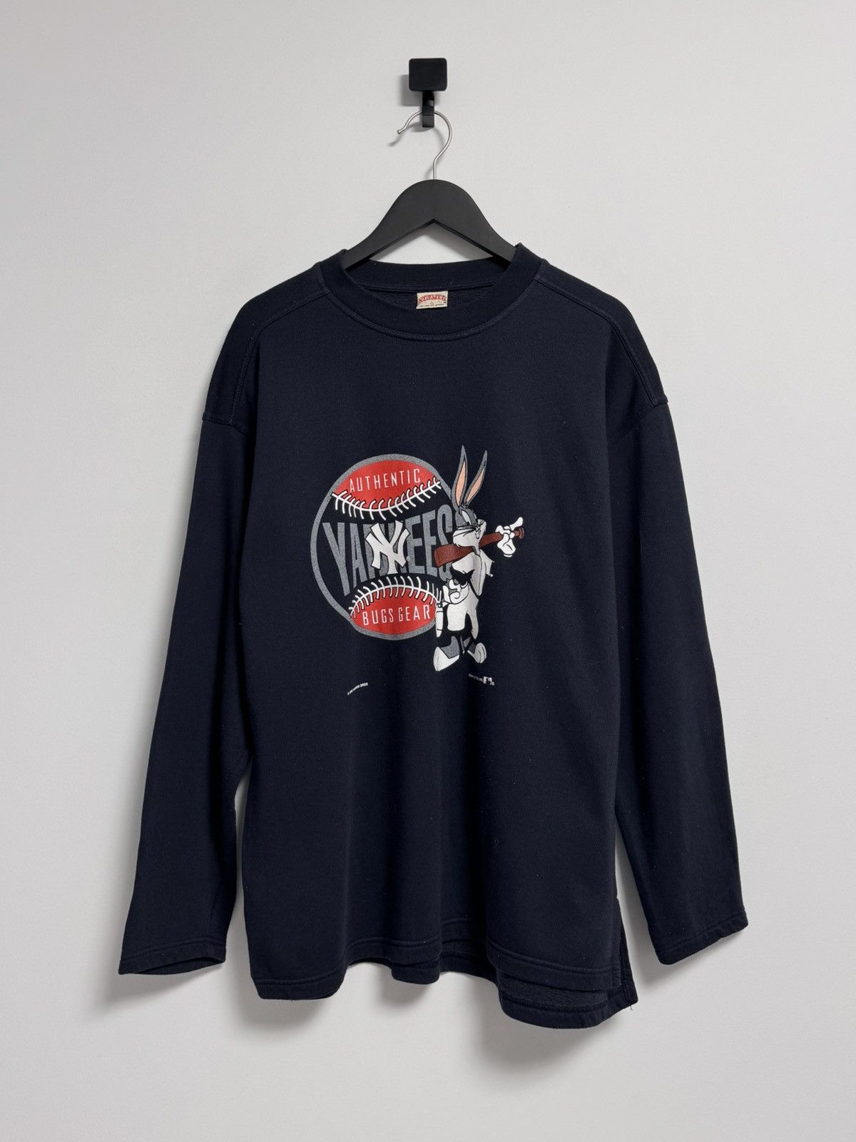 New York Yankees × Warner Bros New York Yankees vintage sweatshirt L 1995 Warner bros Size US XL / EU 56 / 4 - 1 Thumbnail