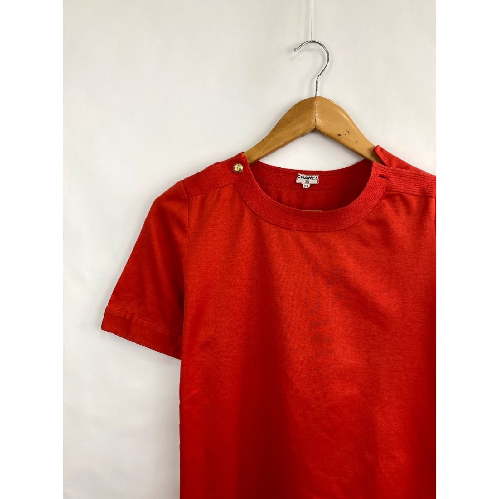 Chanel VINTAGE Chanel T-Shirt Womens 38 Red 80s Made in France Size XS / US 0-2 / IT 36-38 - 3 Thumbnail