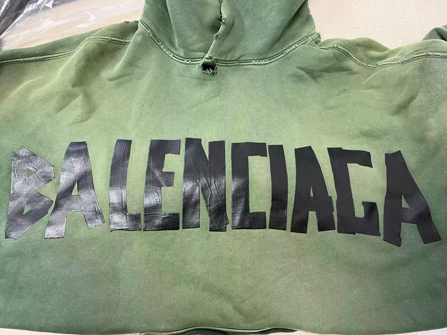 Balenciaga balenciaga logo print oversized hoodie in green Size US XL / EU 56 / 4 - 3 Thumbnail