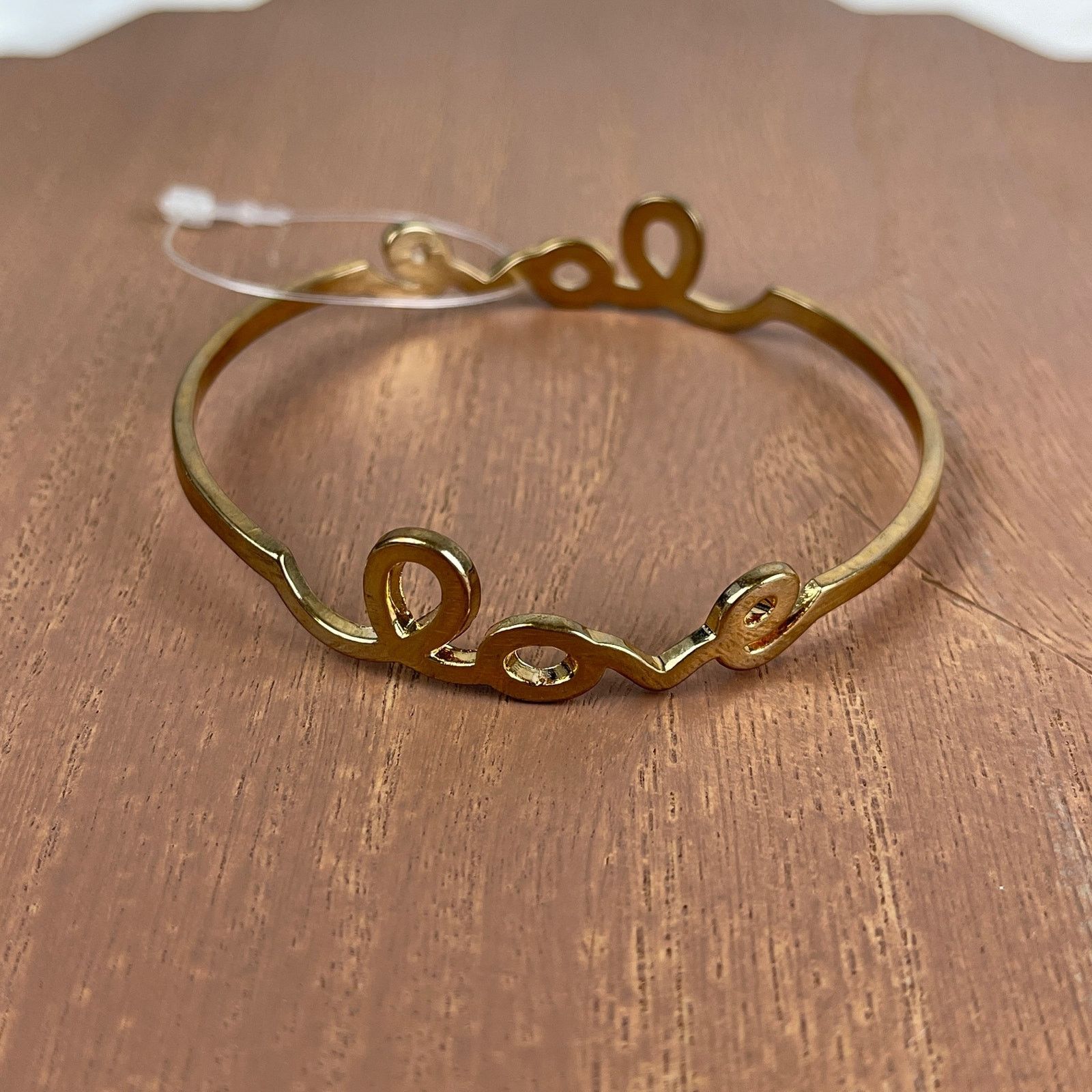Other Dainty Gold LOVE Bangle Bracelet Minimalist Romantic NWOT Size ONE SIZE - 7 Thumbnail
