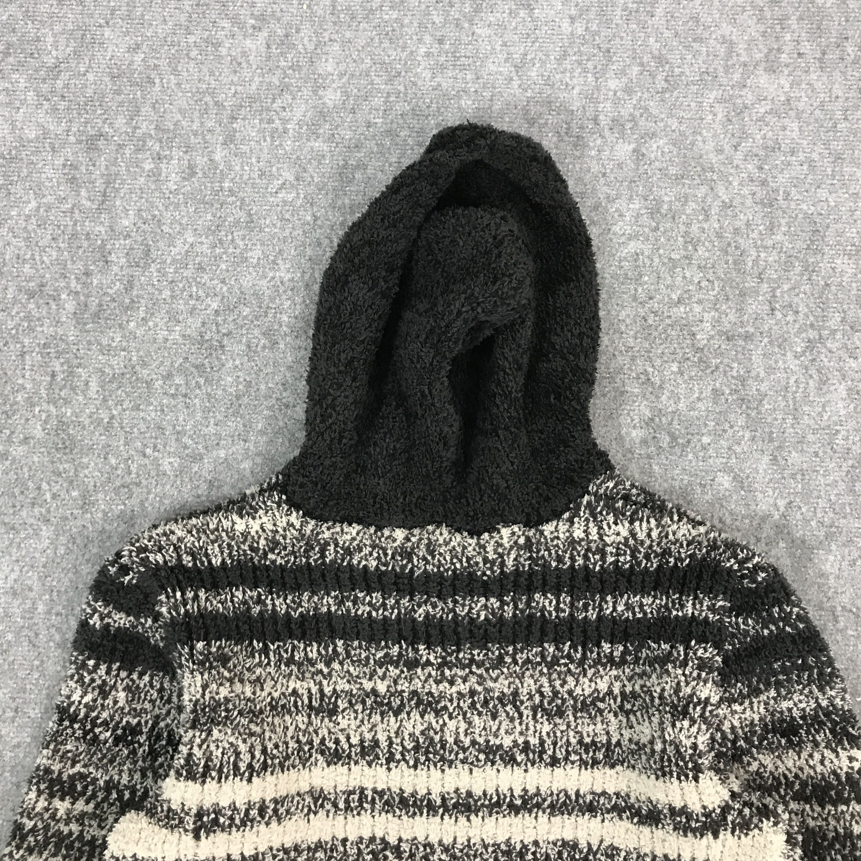 Japanese Brand JAPAN STRIPED HUB SPOKE ZIPPER HOODIES KNITWEAR JACKET Size US M / EU 48-50 / 2 - 4 Thumbnail