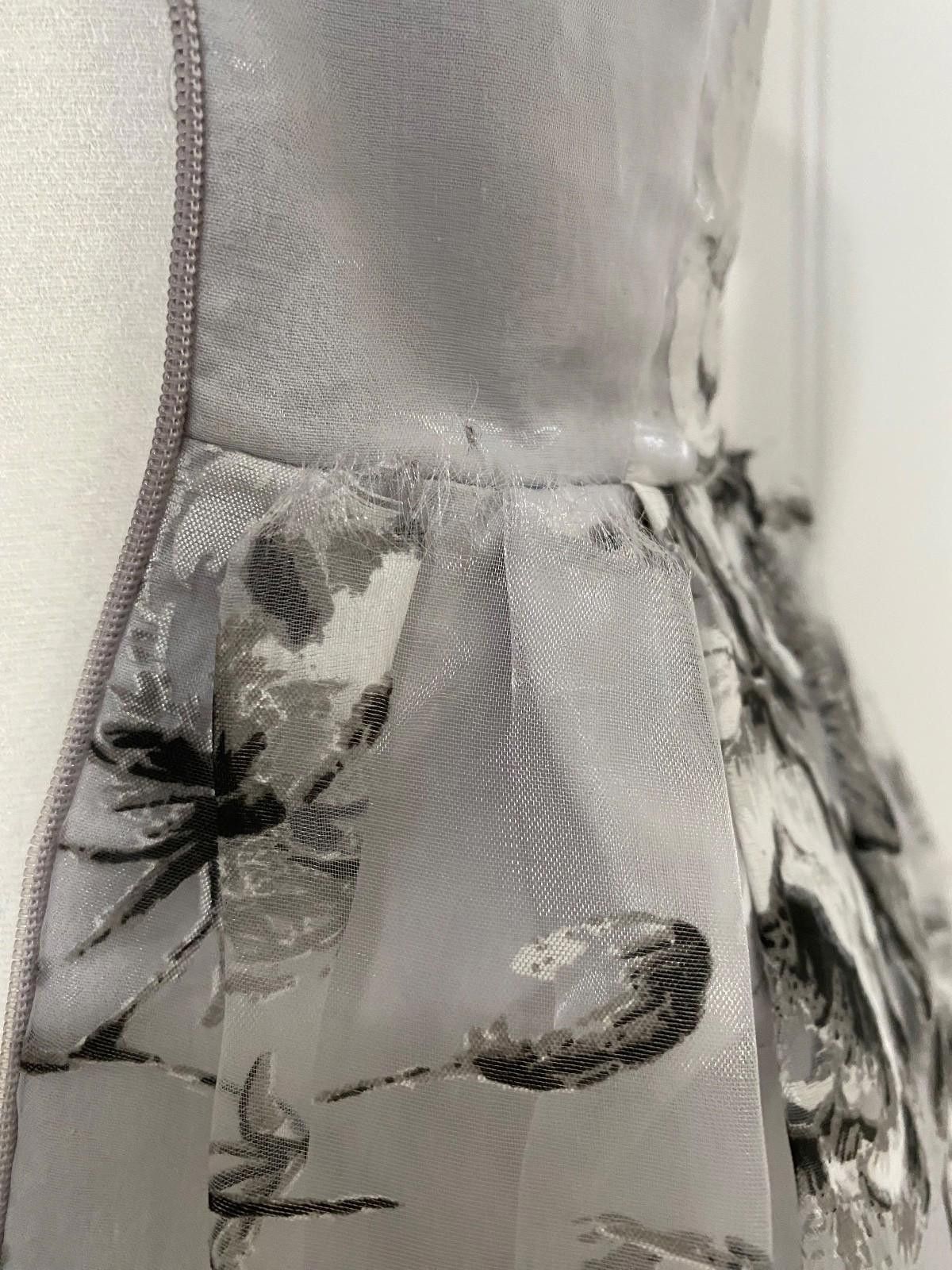 Asos NWT ASOS Organza Floral Dress in Silver (US 0) Size XS / US 0-2 / IT 36-38 - 8 Thumbnail