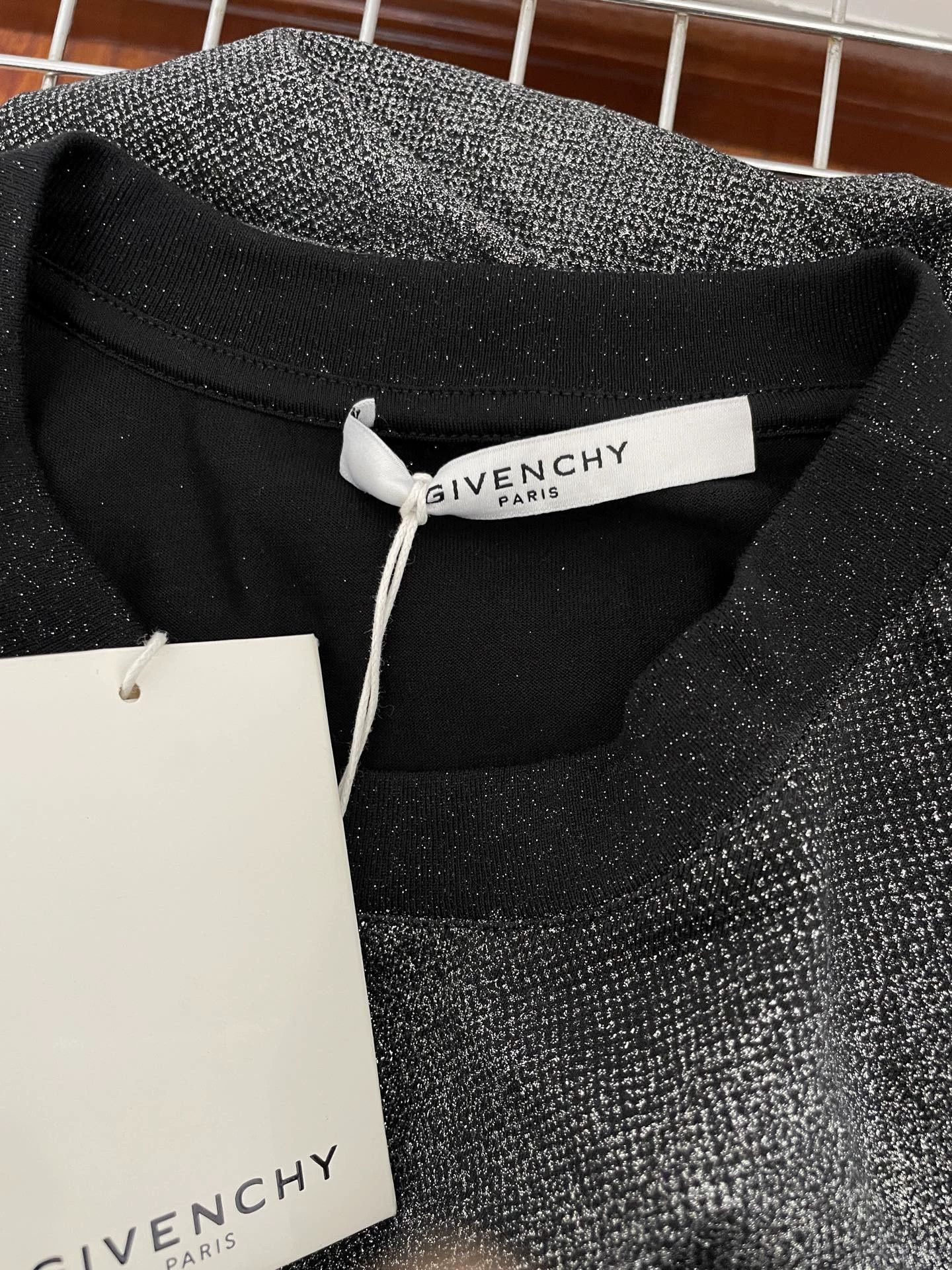 Givenchy Givenchy Black Gradient Starry Oversized Short Tee M Size US M / EU 48-50 / 2 - 3 Thumbnail