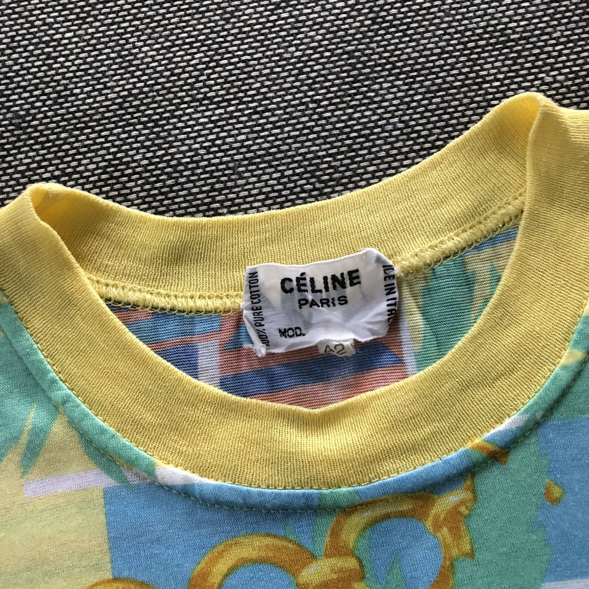 Celine CELINE Italy Rare Multicolor Chain Overprint T-Shirt Size US XS / EU 42 / 0 - 8 Thumbnail
