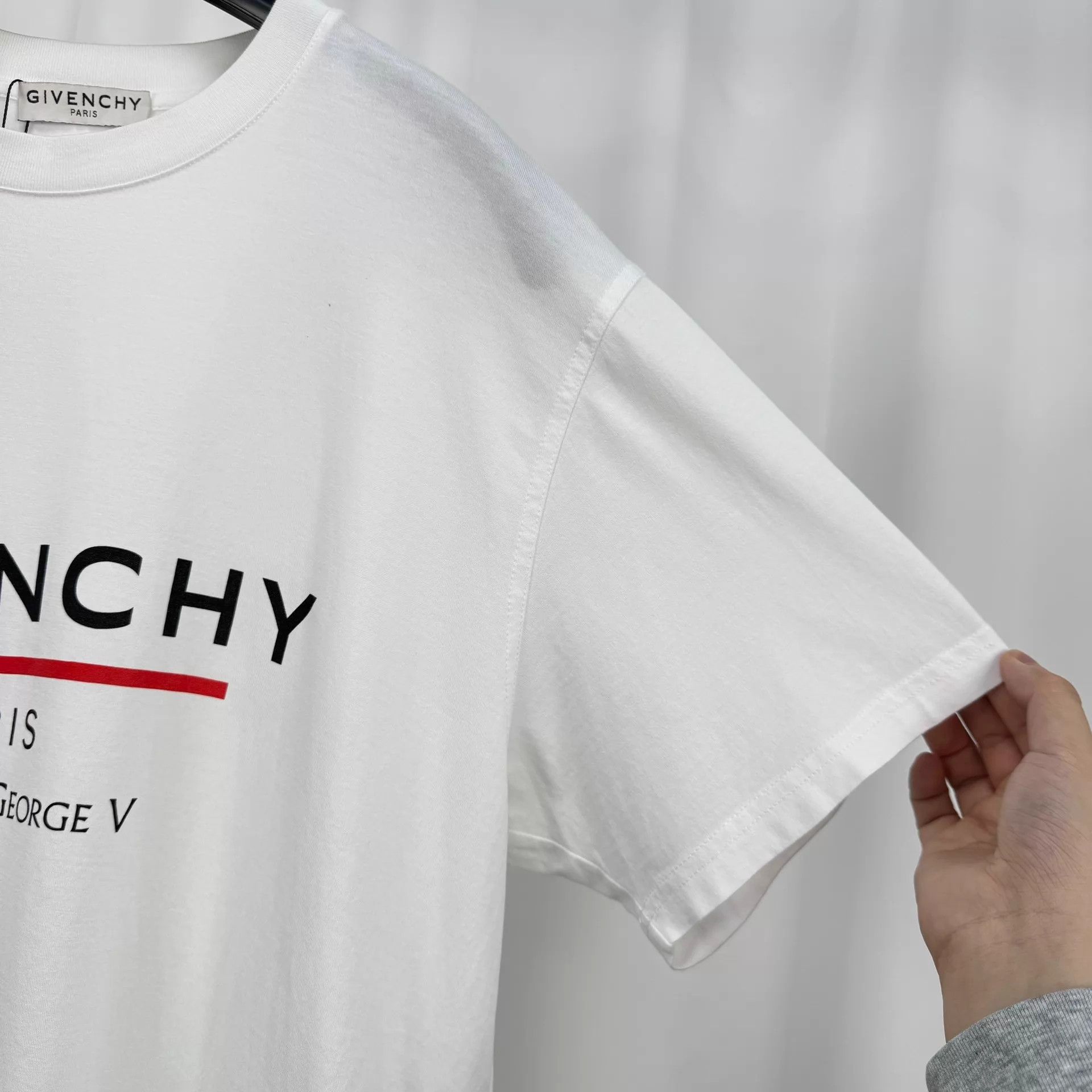 Givenchy Givenchy Logo Print T-shirt XS Size US XS / EU 42 / 0 - 4 Thumbnail