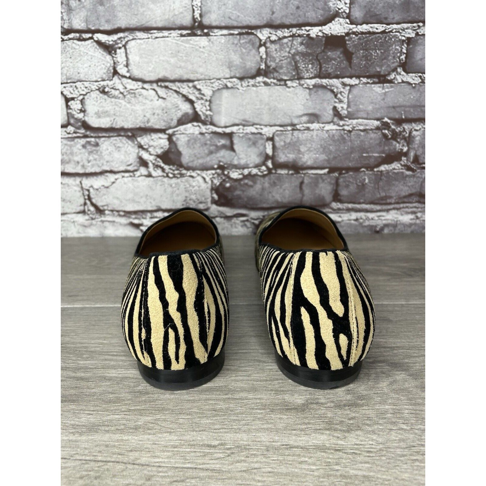 Other VIONIC Willa Tiger Print Yellow Black Stripe Flats Shoes Wom Size US 9.5 / IT 39.5 - 4 Thumbnail