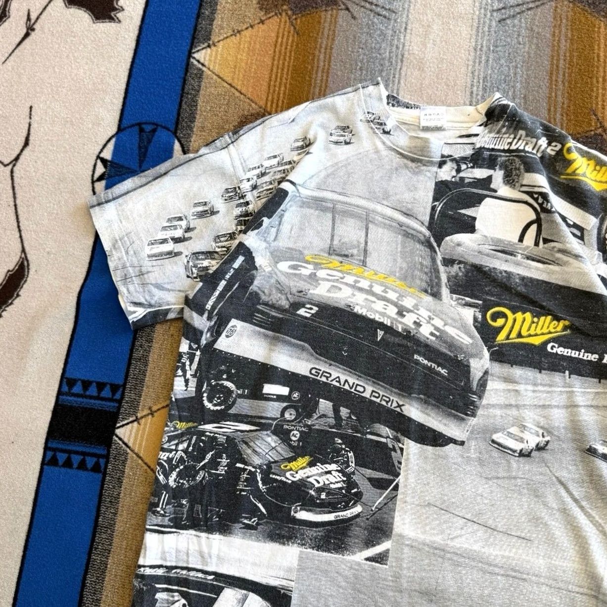 Fruit Of The Loom VINTAGE Miller Lite Nascar All Over Print T-Shirt Gray L Mens 90s Cars Racing Sports Short Sleeve Size US L / EU 52-54 / 3 - 5 Thumbnail