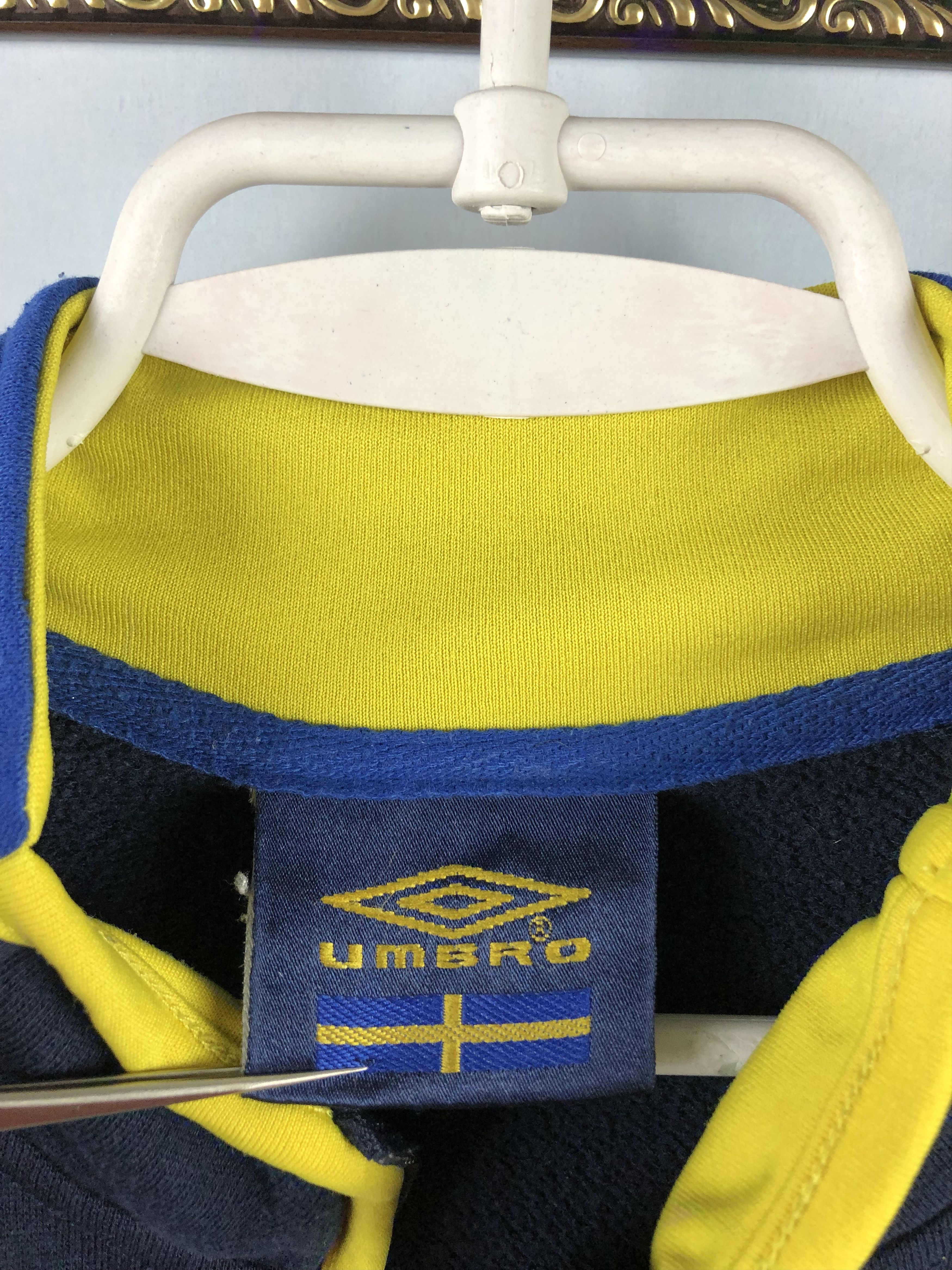 Umbro Vintage Umbro Sweden Football Sweatshirt Jacket Soccer Track Size US XXL / EU 58 / 5 - 10 Thumbnail