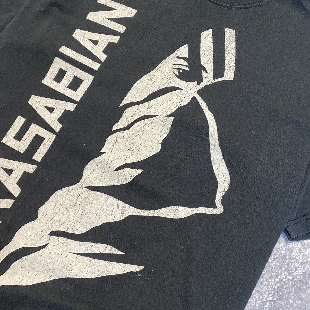 Band Tees Vintage Kasabian 2011 Big Graphic Logo rock band tee Size US XL / EU 56 / 4 - 4 Thumbnail