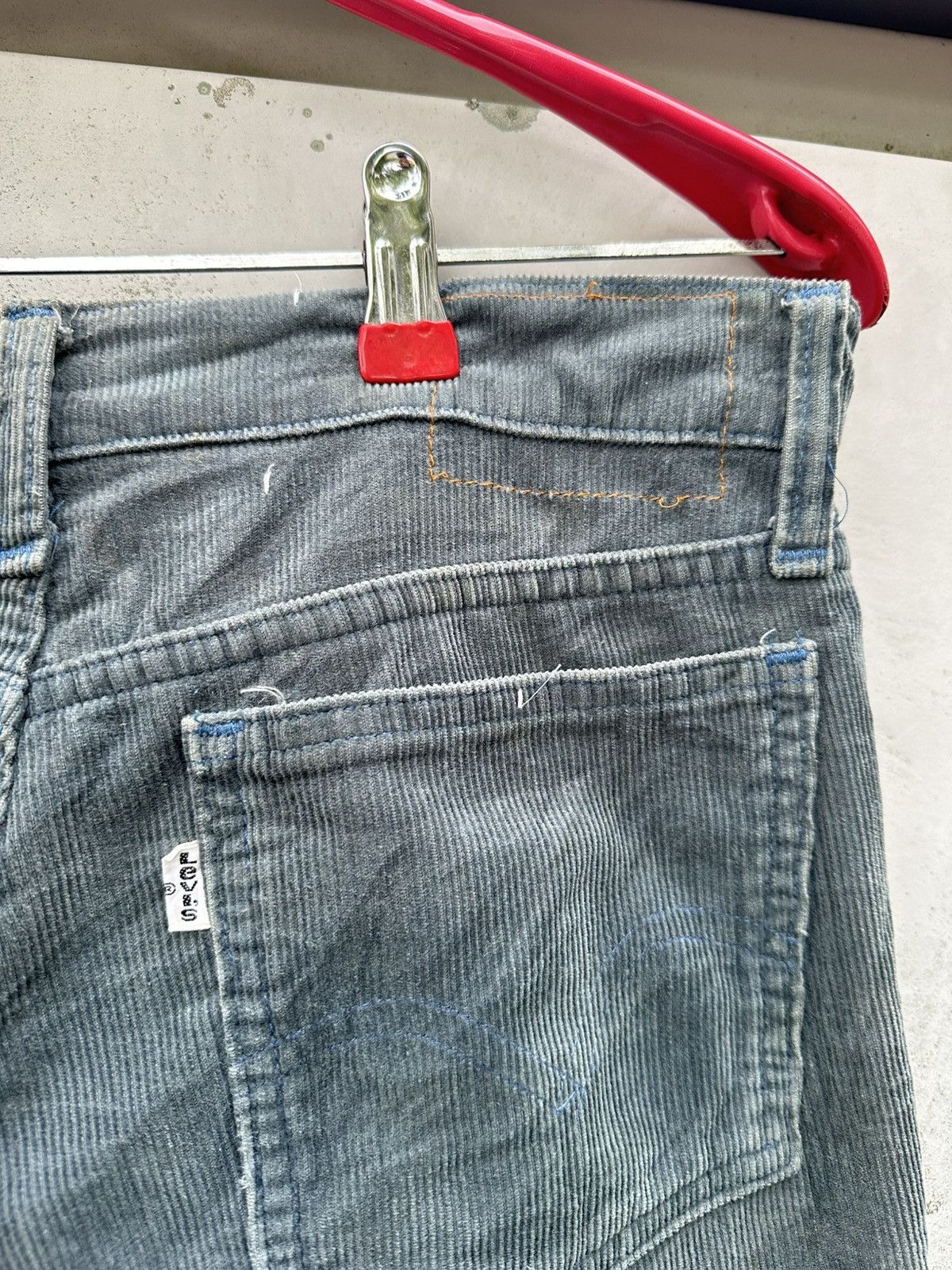 Levi's 👹THRASHED Faded Levis Corduroy Baggy Jeans Size US 27 - 9 Thumbnail