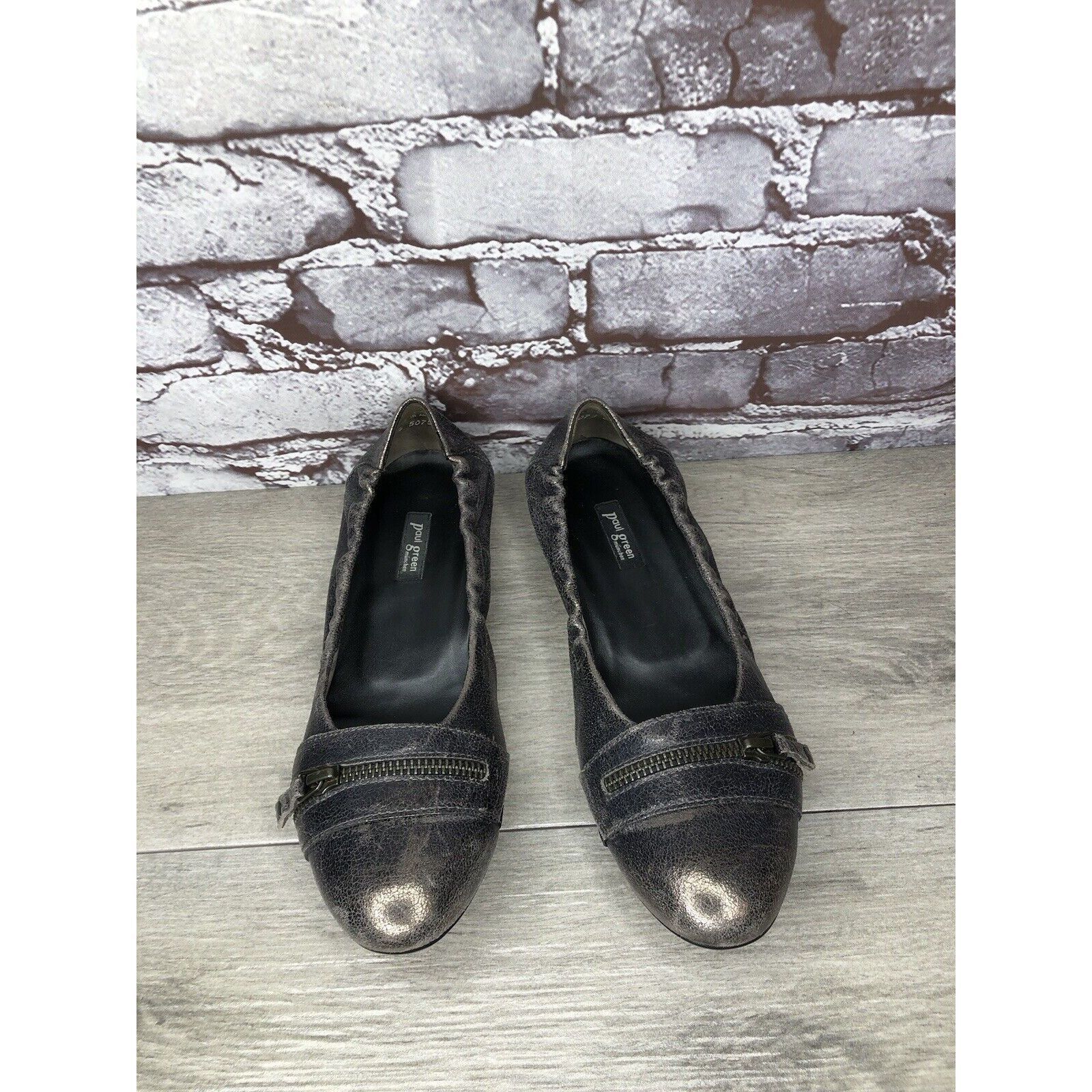Other PAUL GREEN Pewter Leather Shimmer Zipper Ballet Flats Women Size US 7.5 / IT 37.5 - 16 Thumbnail